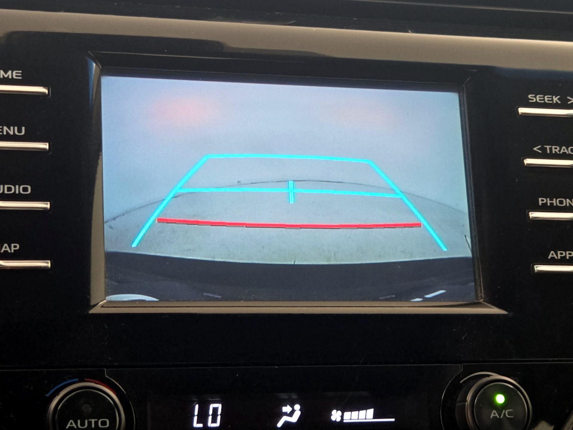 Thumbnail: 2019 Toyota Camry - 14