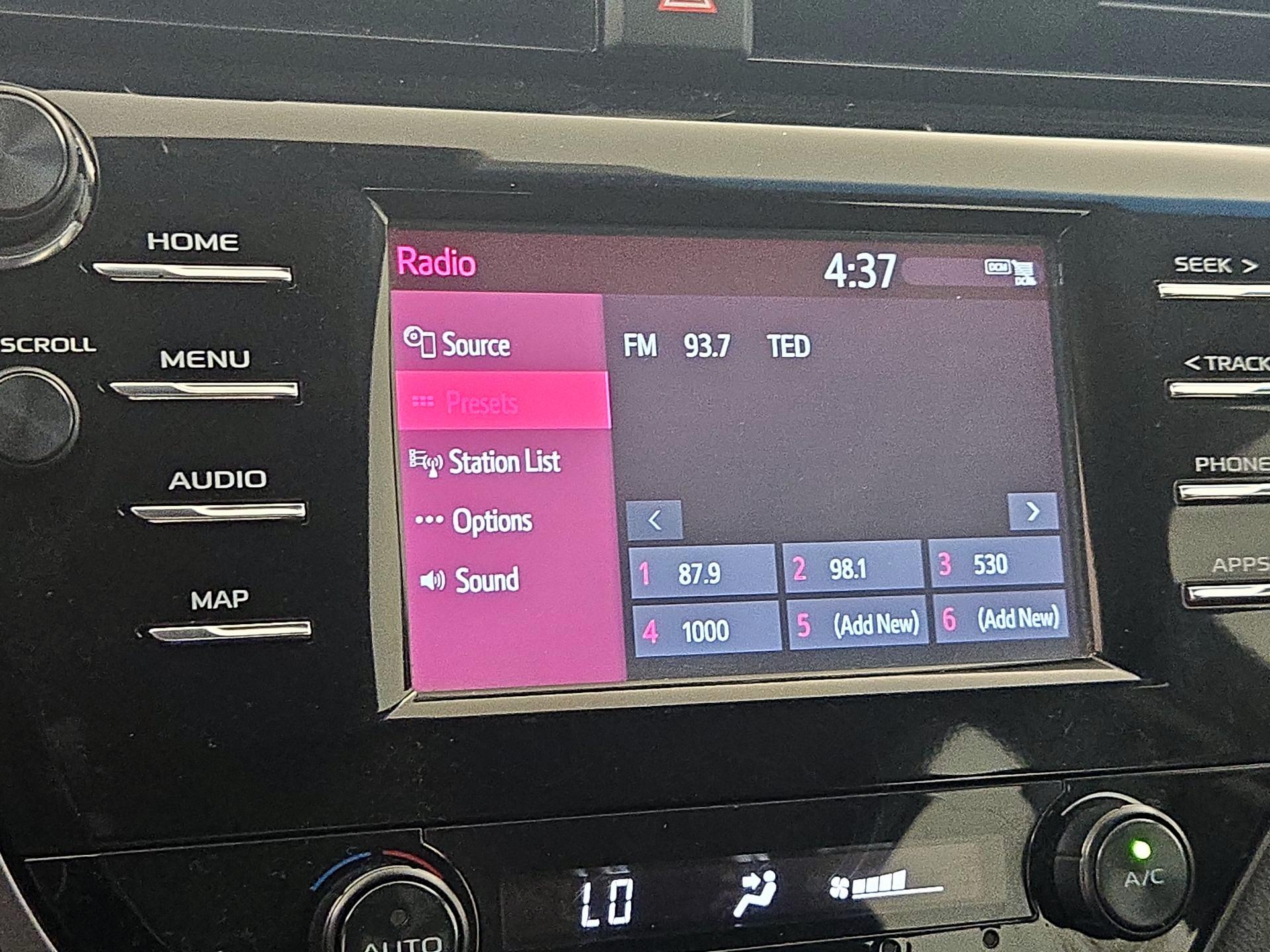 Thumbnail: 2019 Toyota Camry - 15
