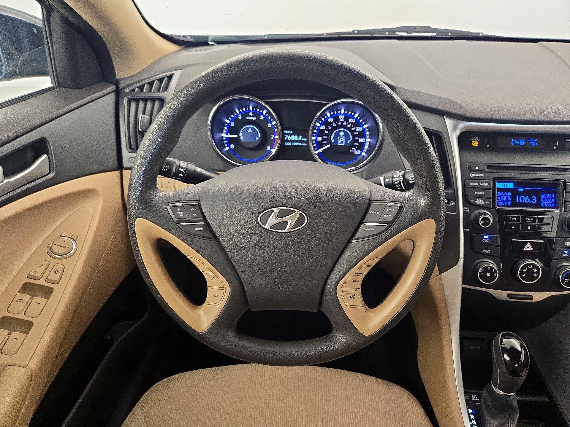 Thumbnail: 2014 Hyundai Sonata - 10