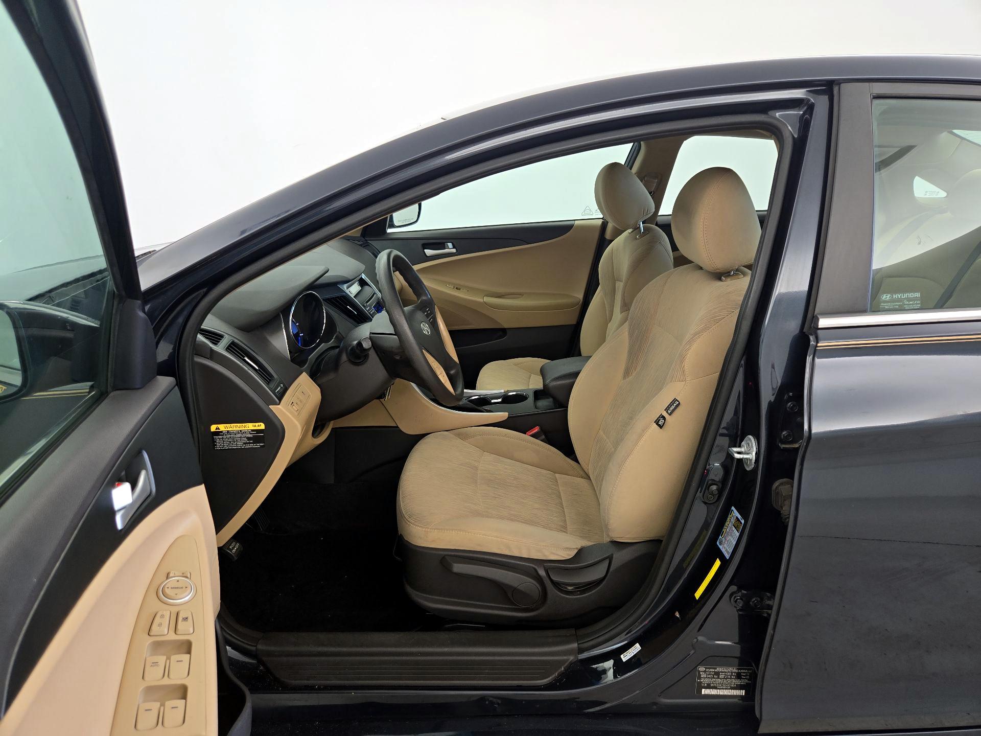Thumbnail: 2014 Hyundai Sonata - 11