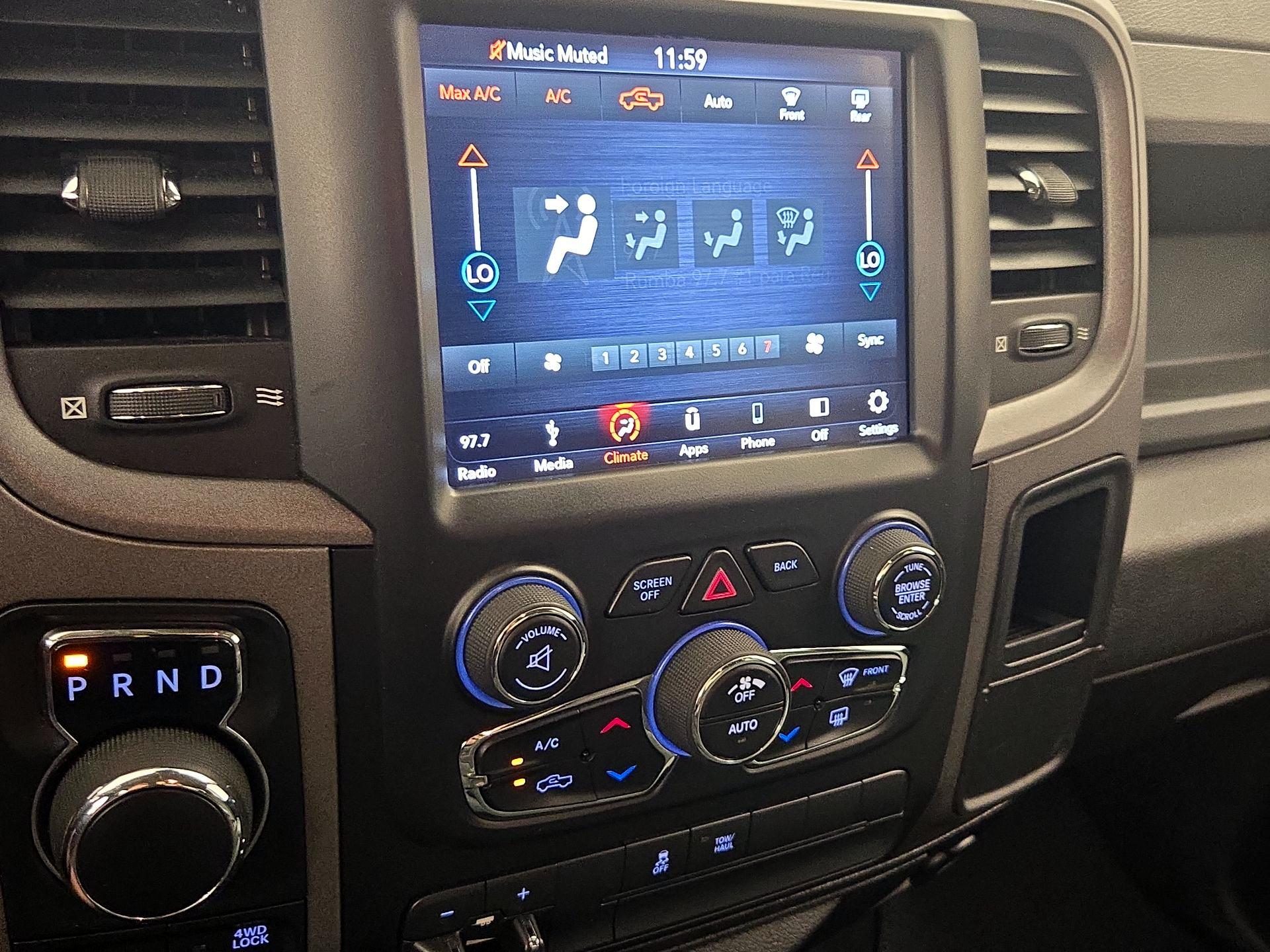 Thumbnail: 2019 RAM 1500 Classic - 16