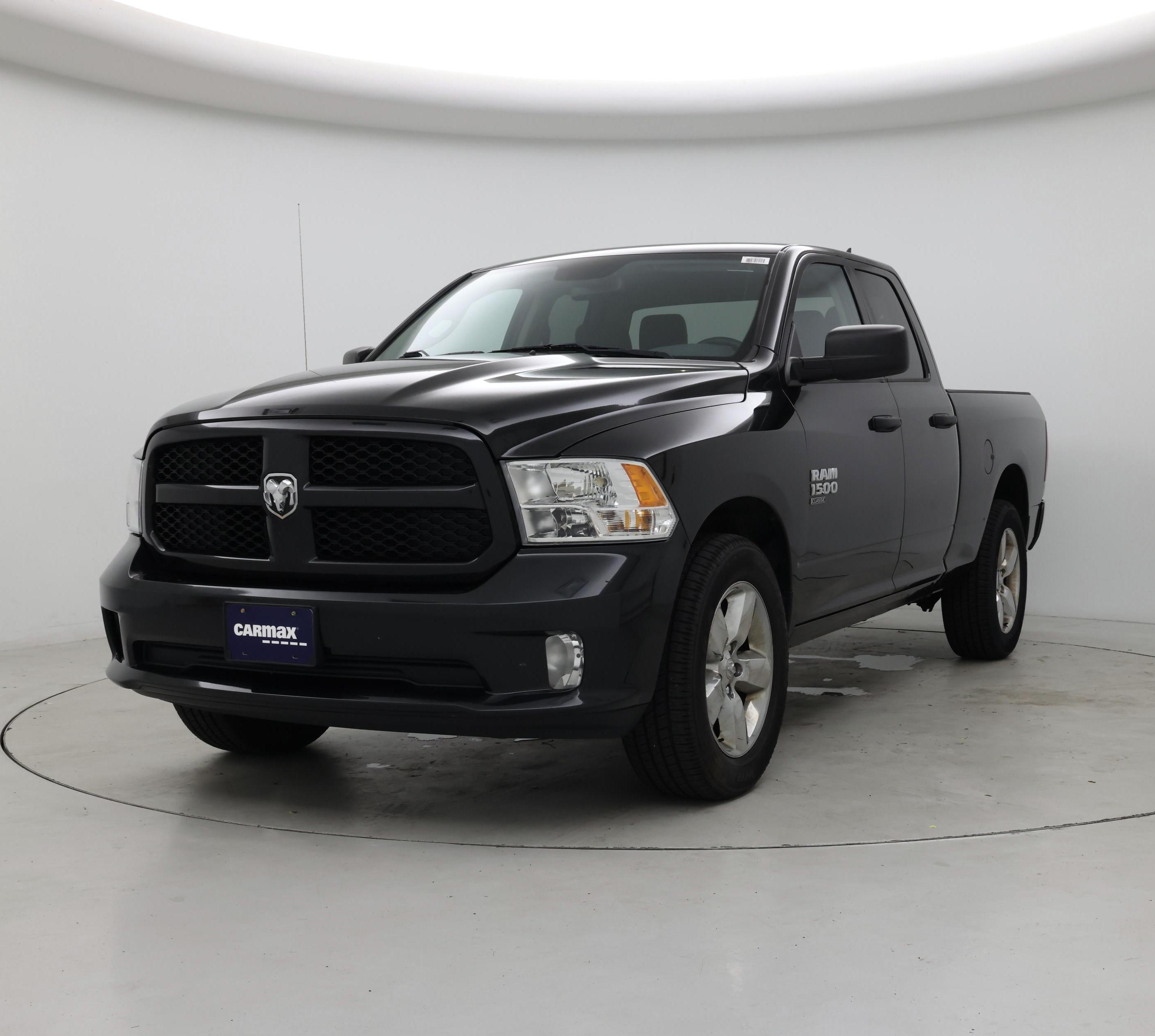 Thumbnail: 2019 RAM 1500 Classic - 4