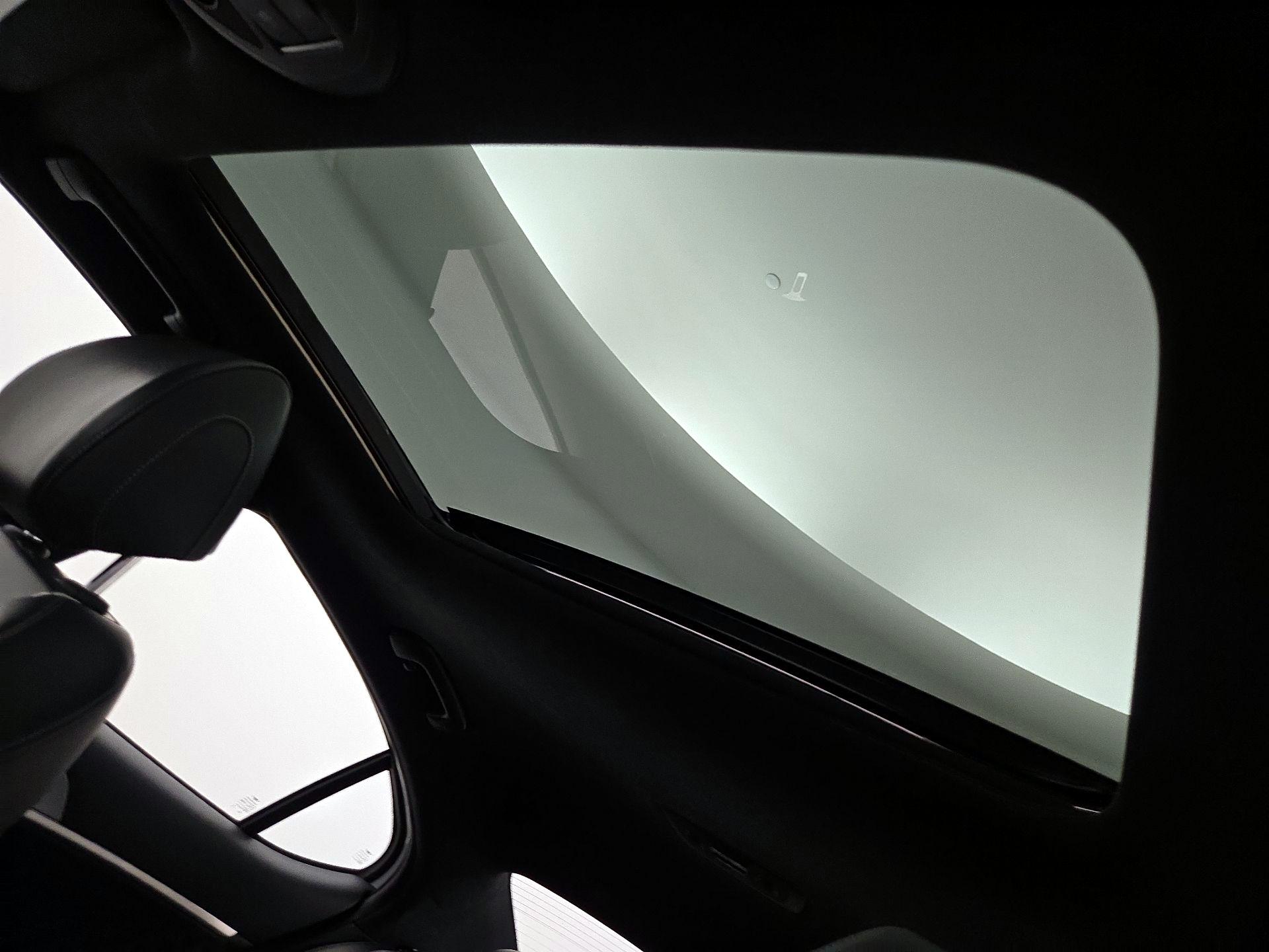 Thumbnail: 2019 Genesis G70 - 20