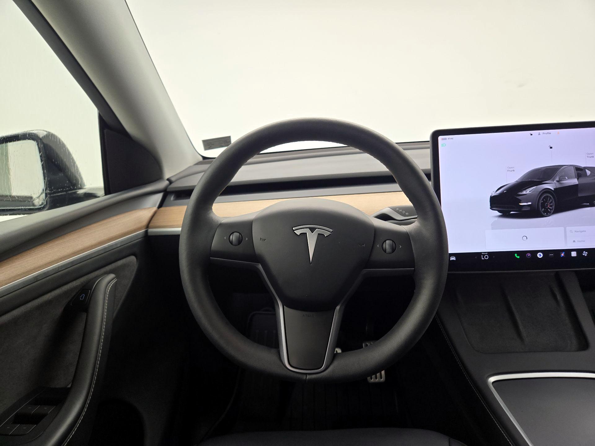 Thumbnail: 2024 Tesla Model Y - 10