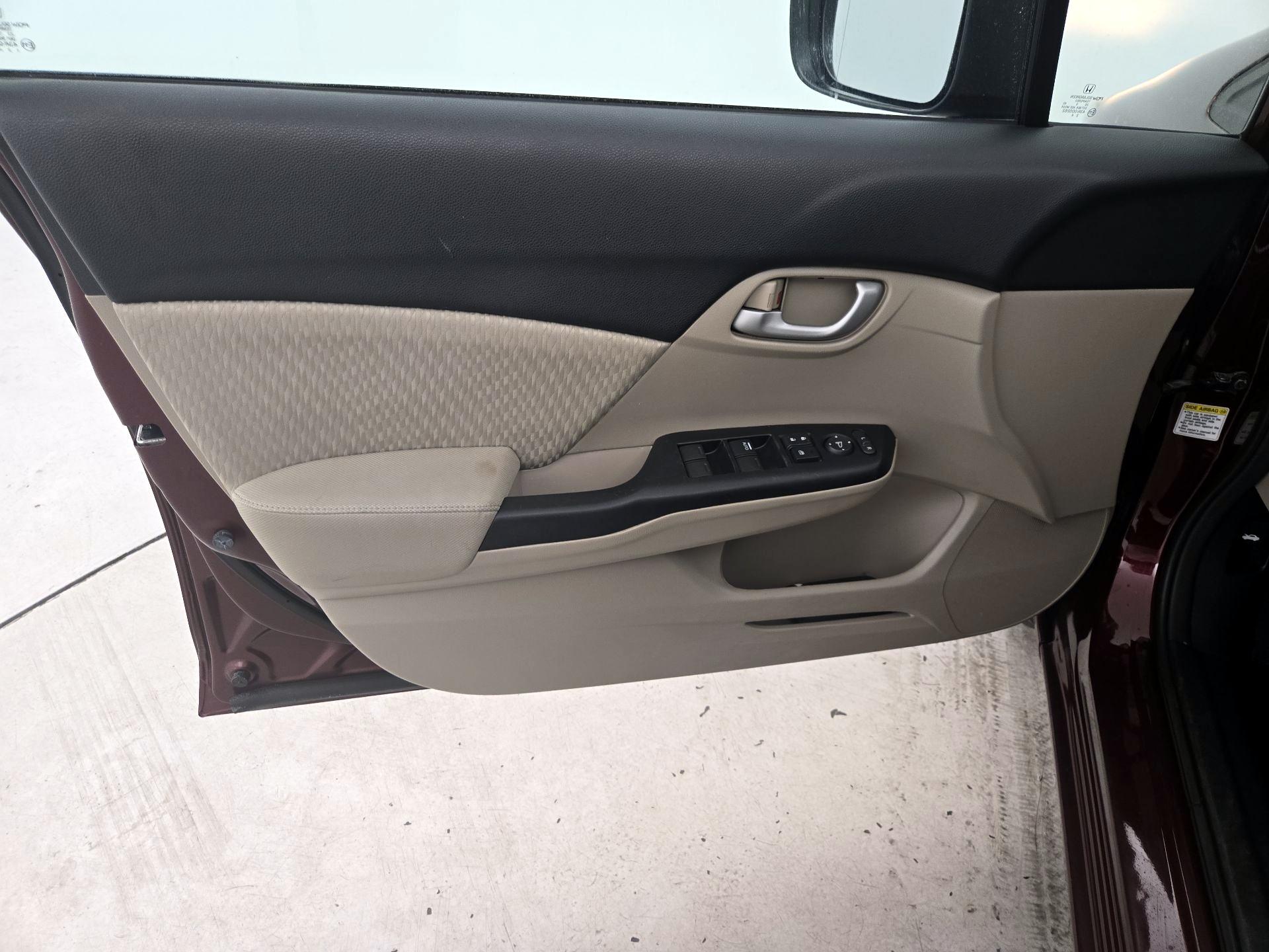 Thumbnail: 2015 Honda Civic - 12