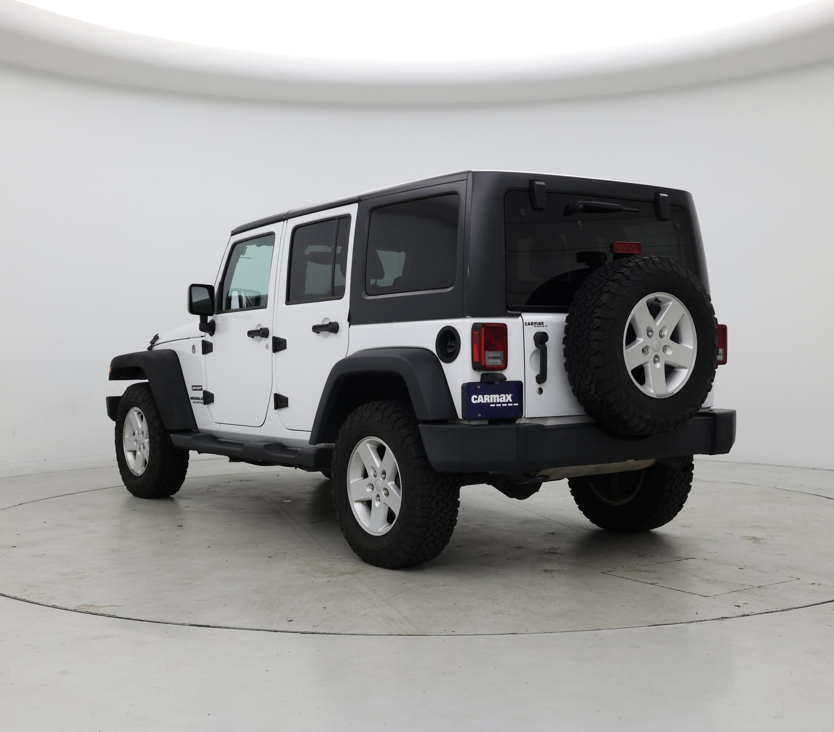 Thumbnail: 2017 Jeep Wrangler - 2