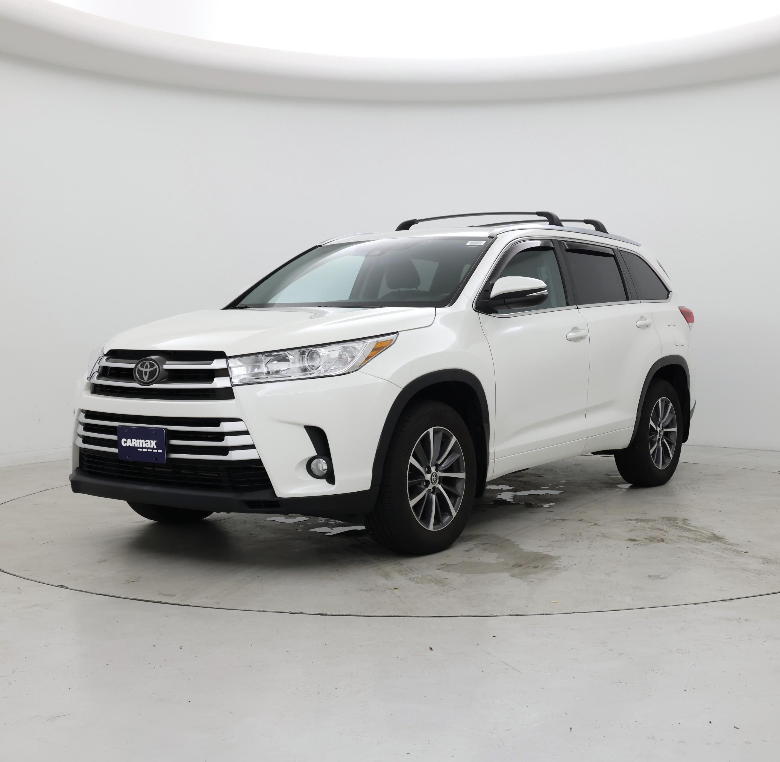 Thumbnail: 2018 Toyota Highlander - 4