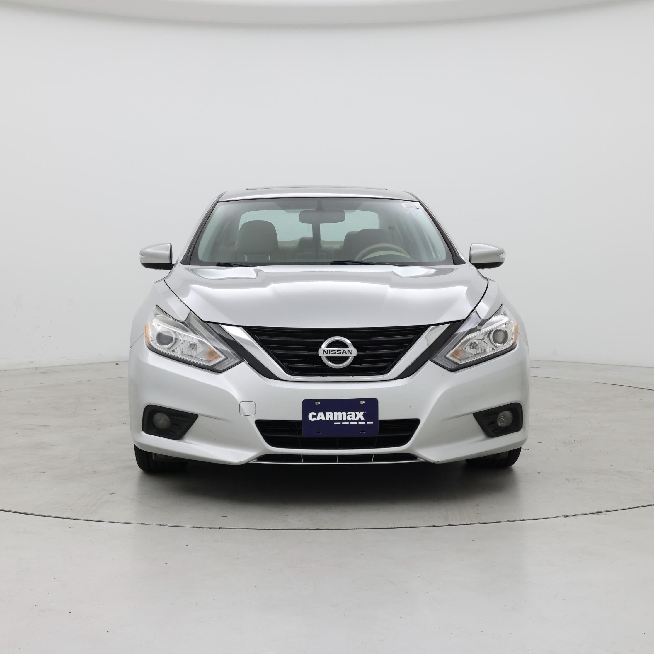 Thumbnail: 2017 Nissan Altima - 5