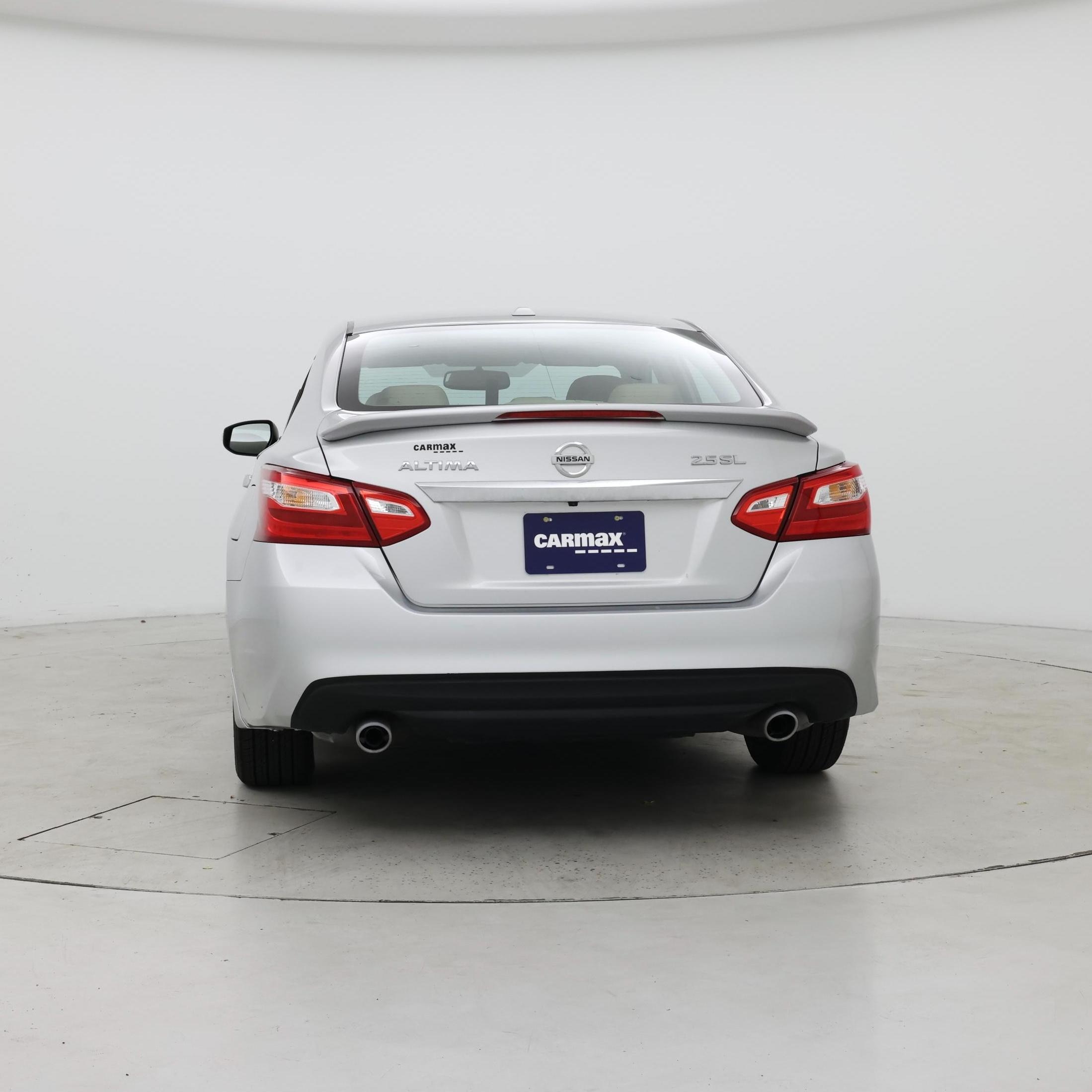 Thumbnail: 2017 Nissan Altima - 6