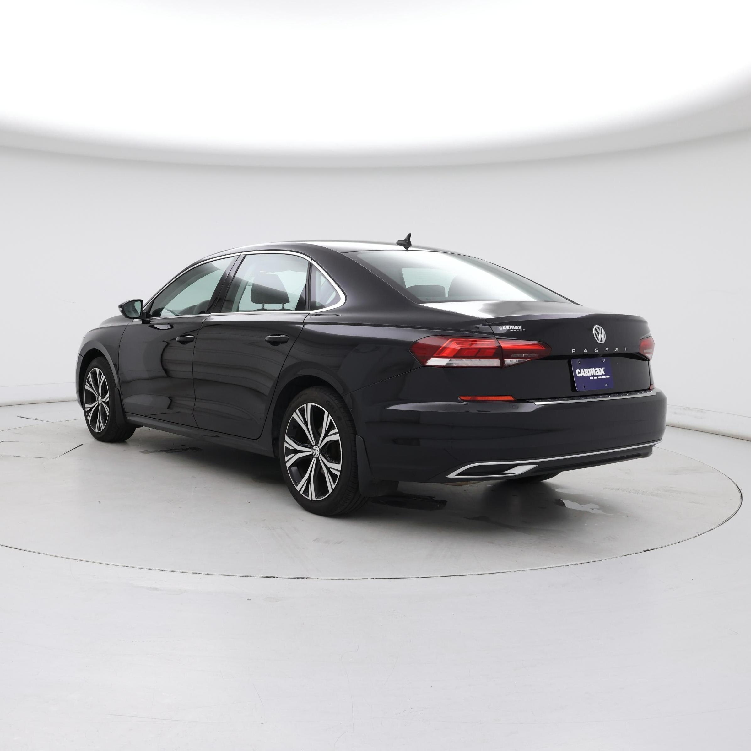 Thumbnail: 2022 Volkswagen Passat - 2