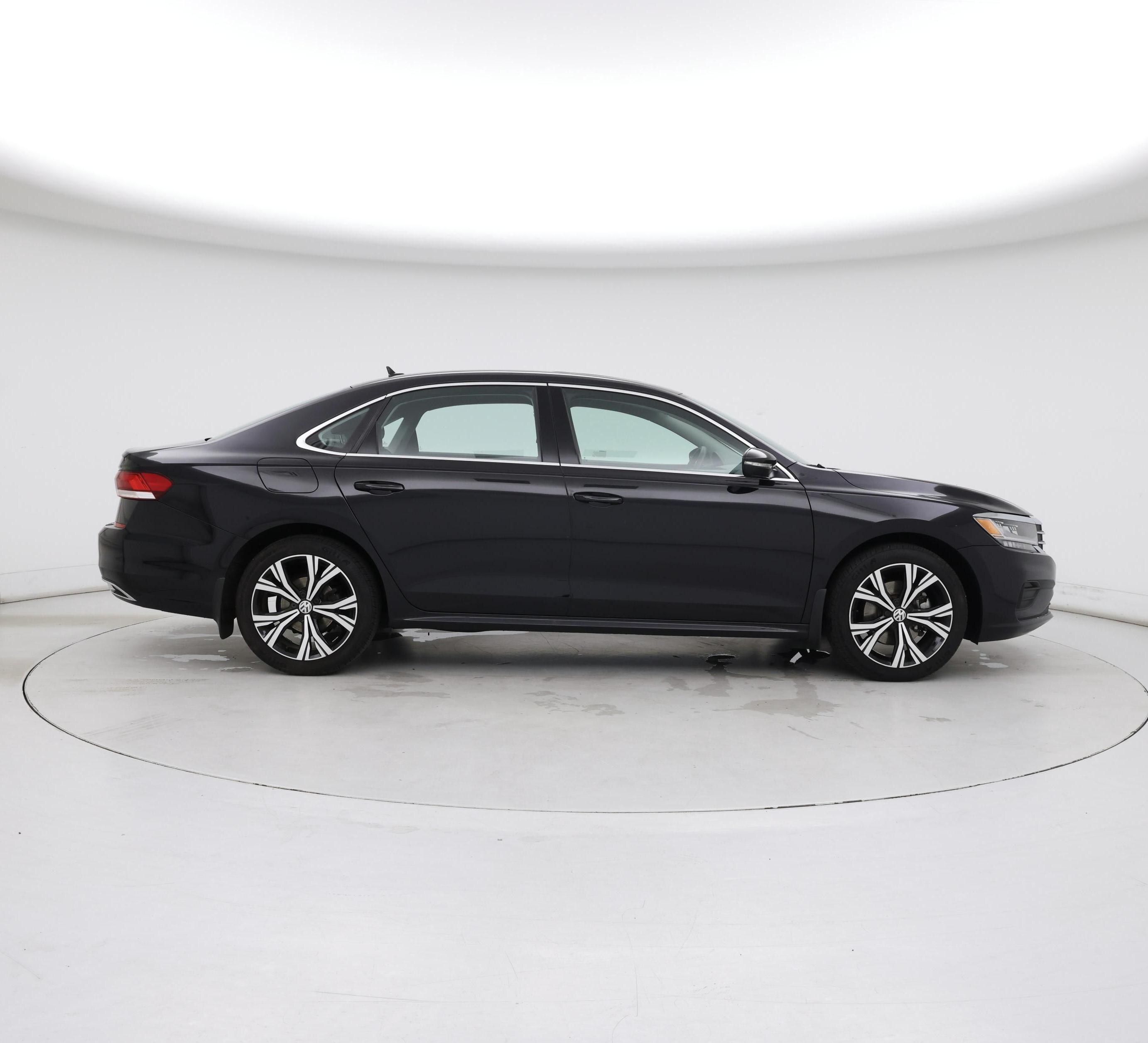 Thumbnail: 2022 Volkswagen Passat - 7