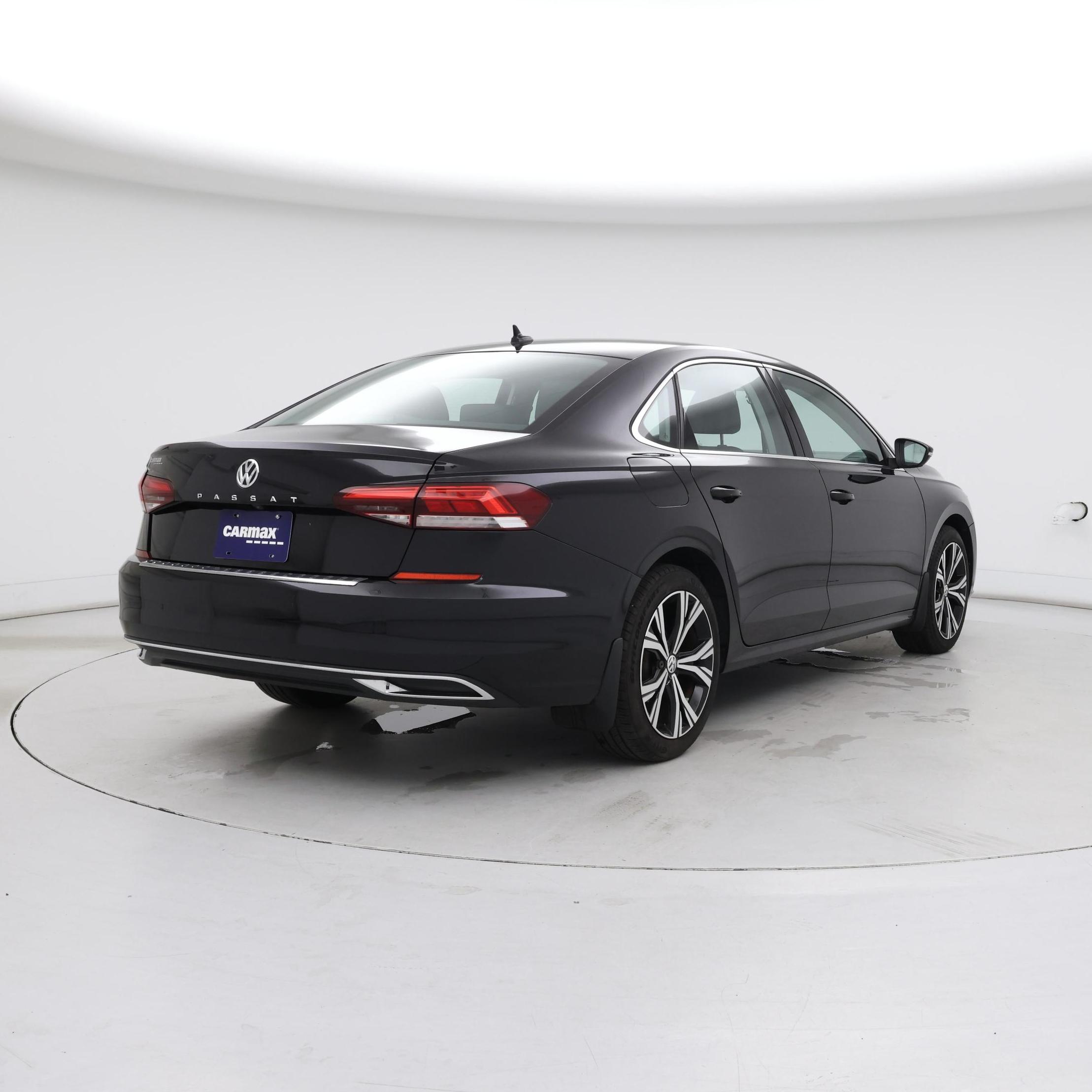 Thumbnail: 2022 Volkswagen Passat - 8