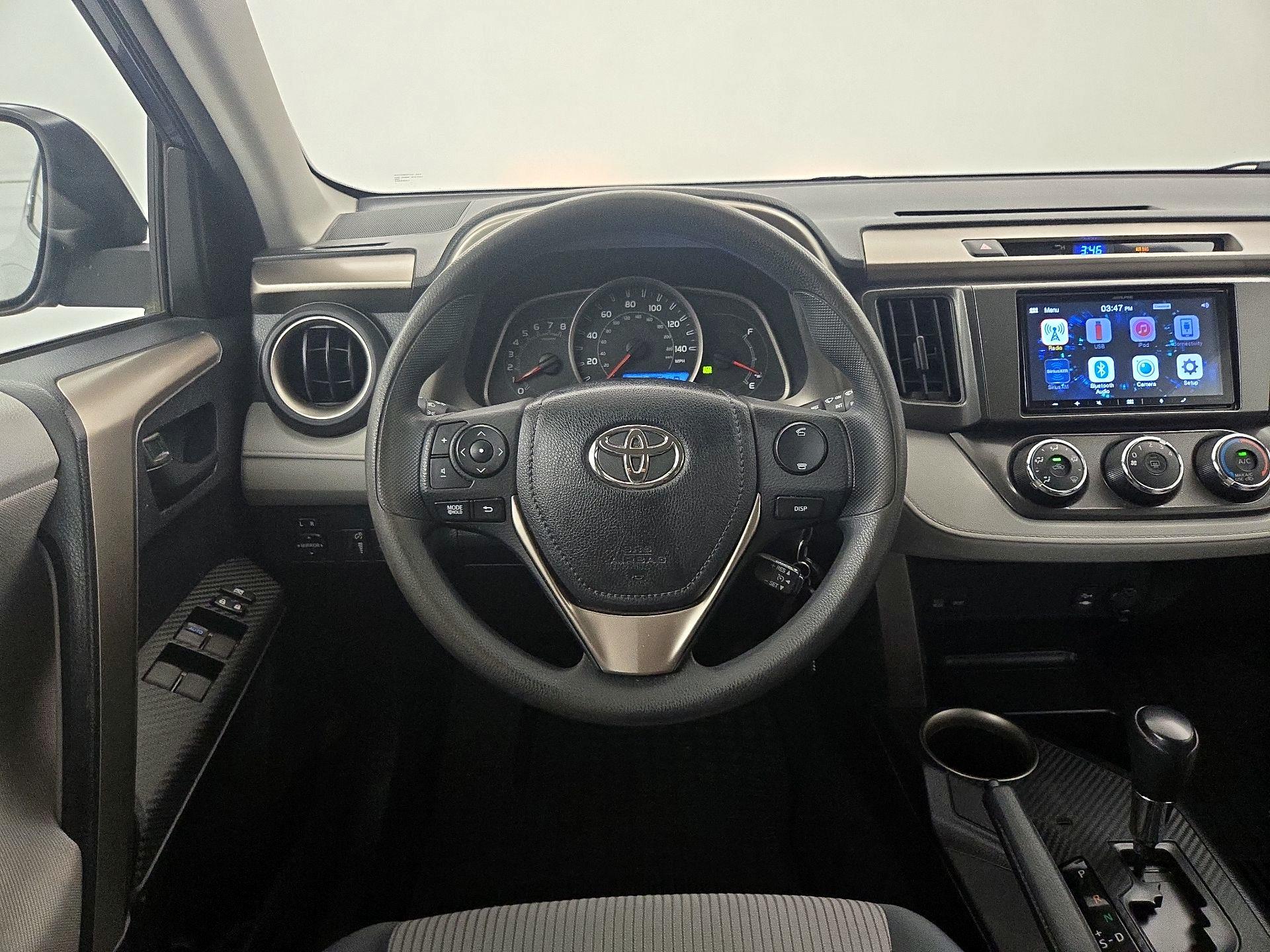Thumbnail: 2013 Toyota RAV4 - 10