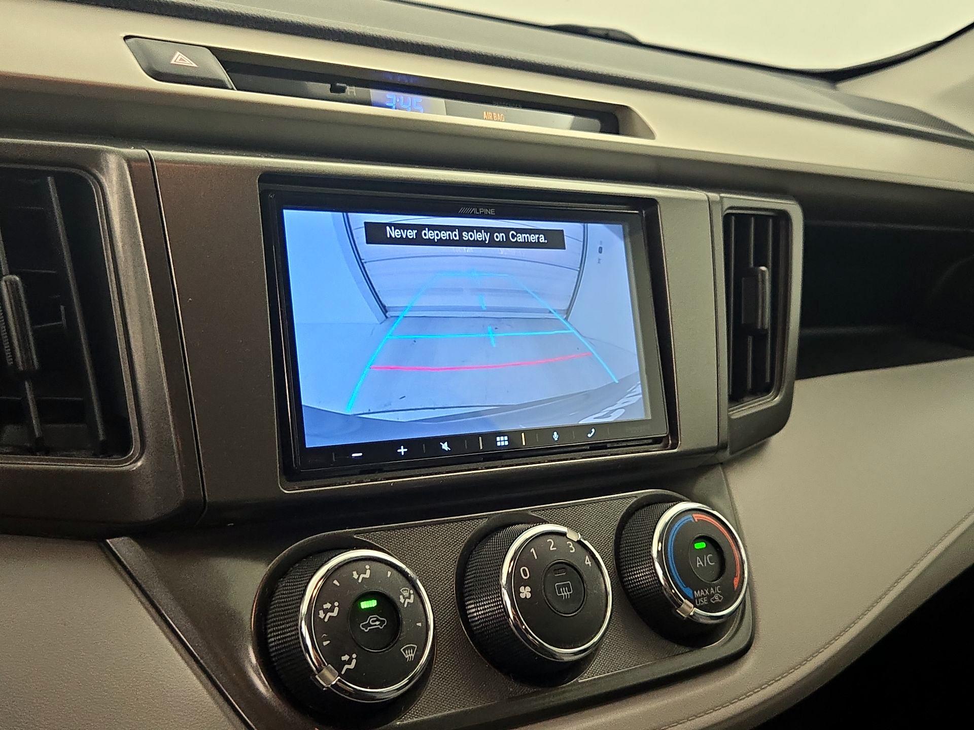 Thumbnail: 2013 Toyota RAV4 - 14