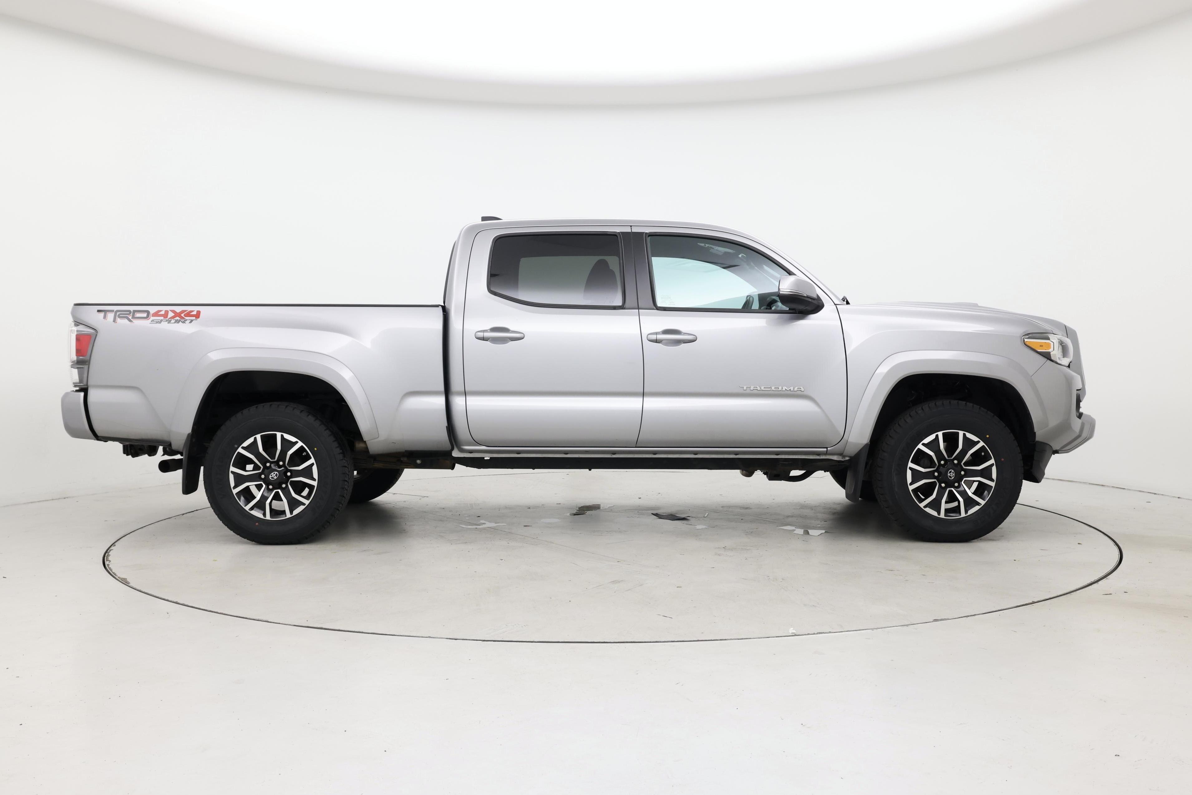 Thumbnail: 2020 Toyota Tacoma - 7