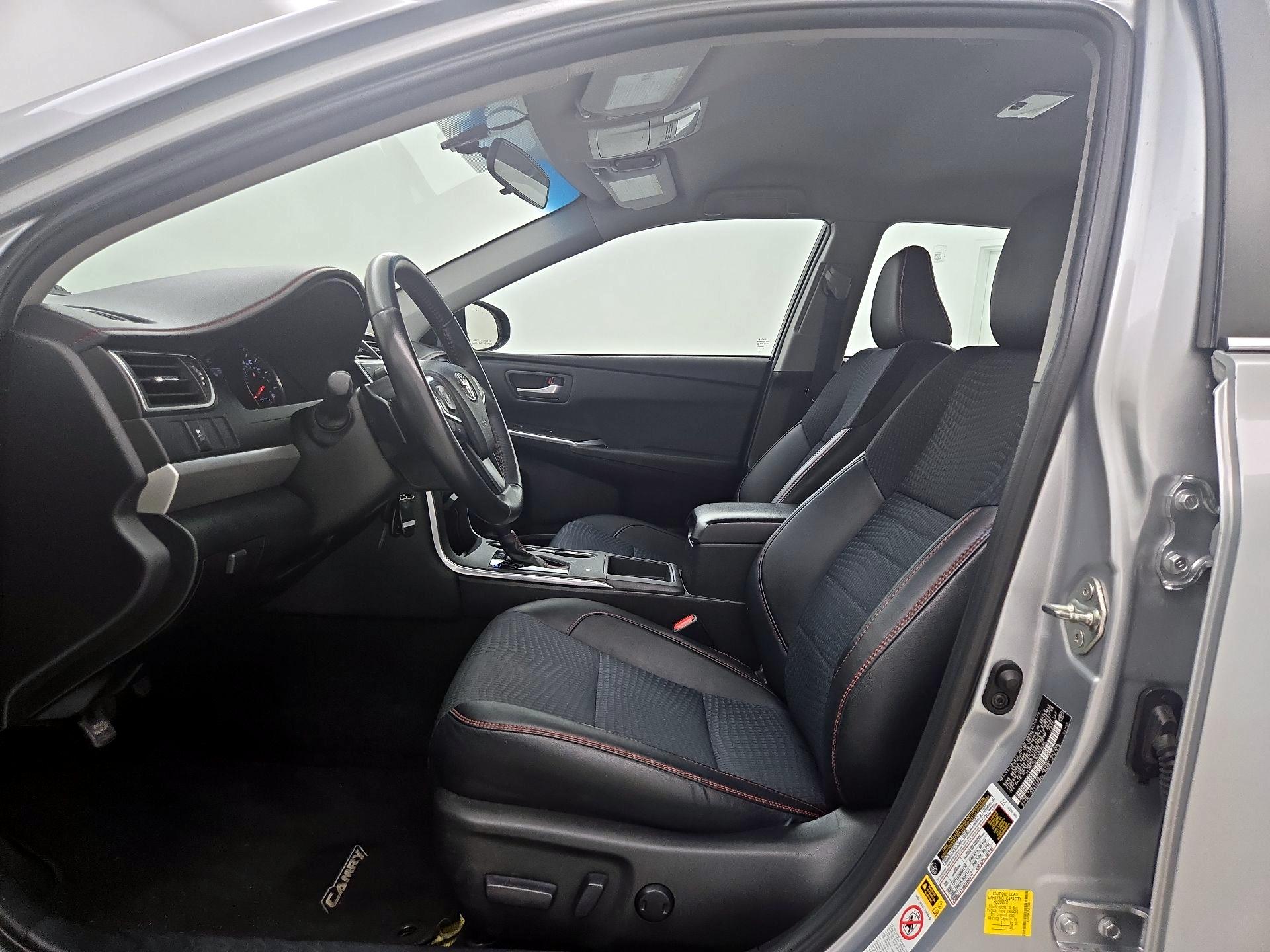 Thumbnail: 2015 Toyota Camry - 11