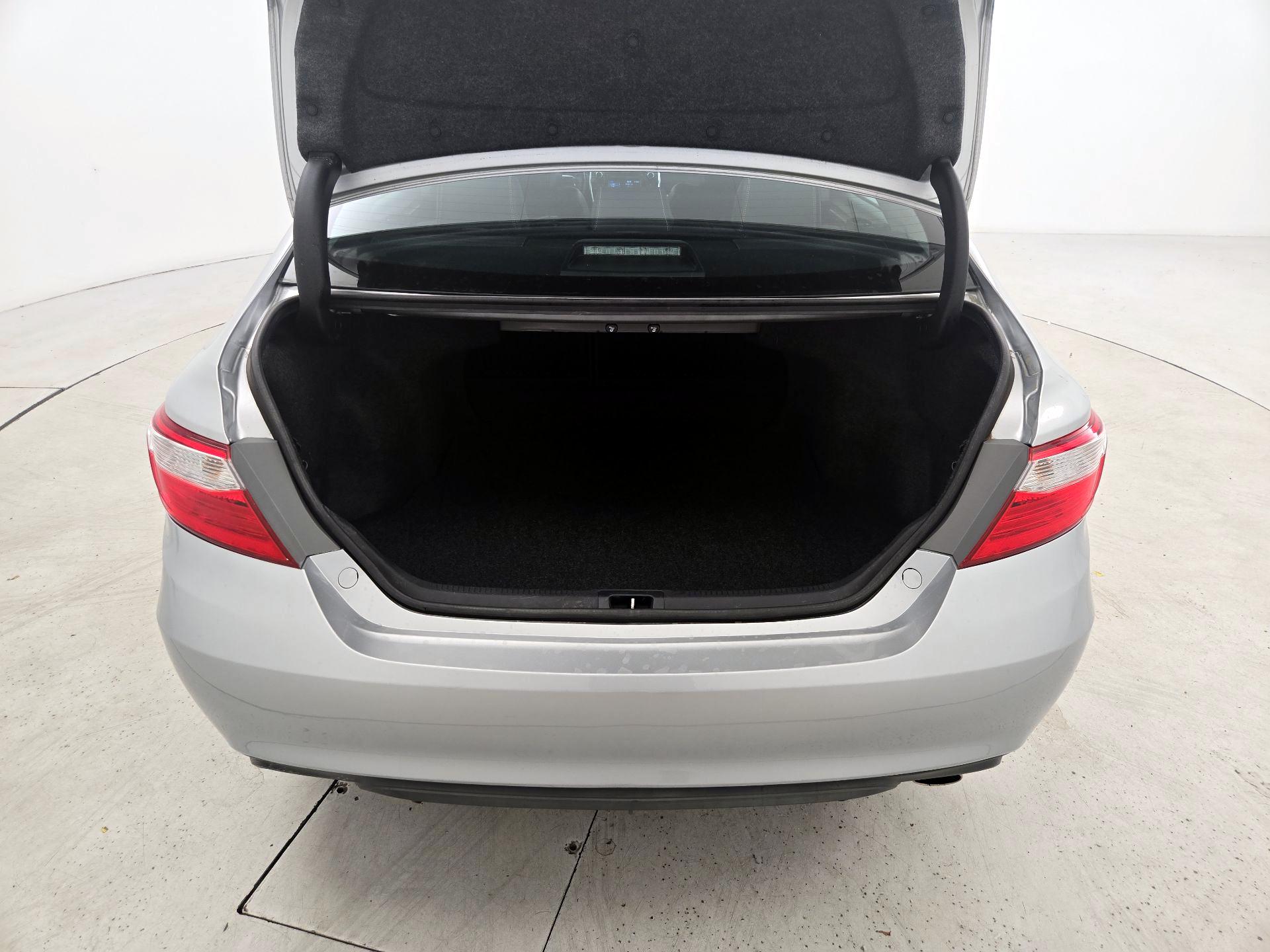Thumbnail: 2015 Toyota Camry - 20