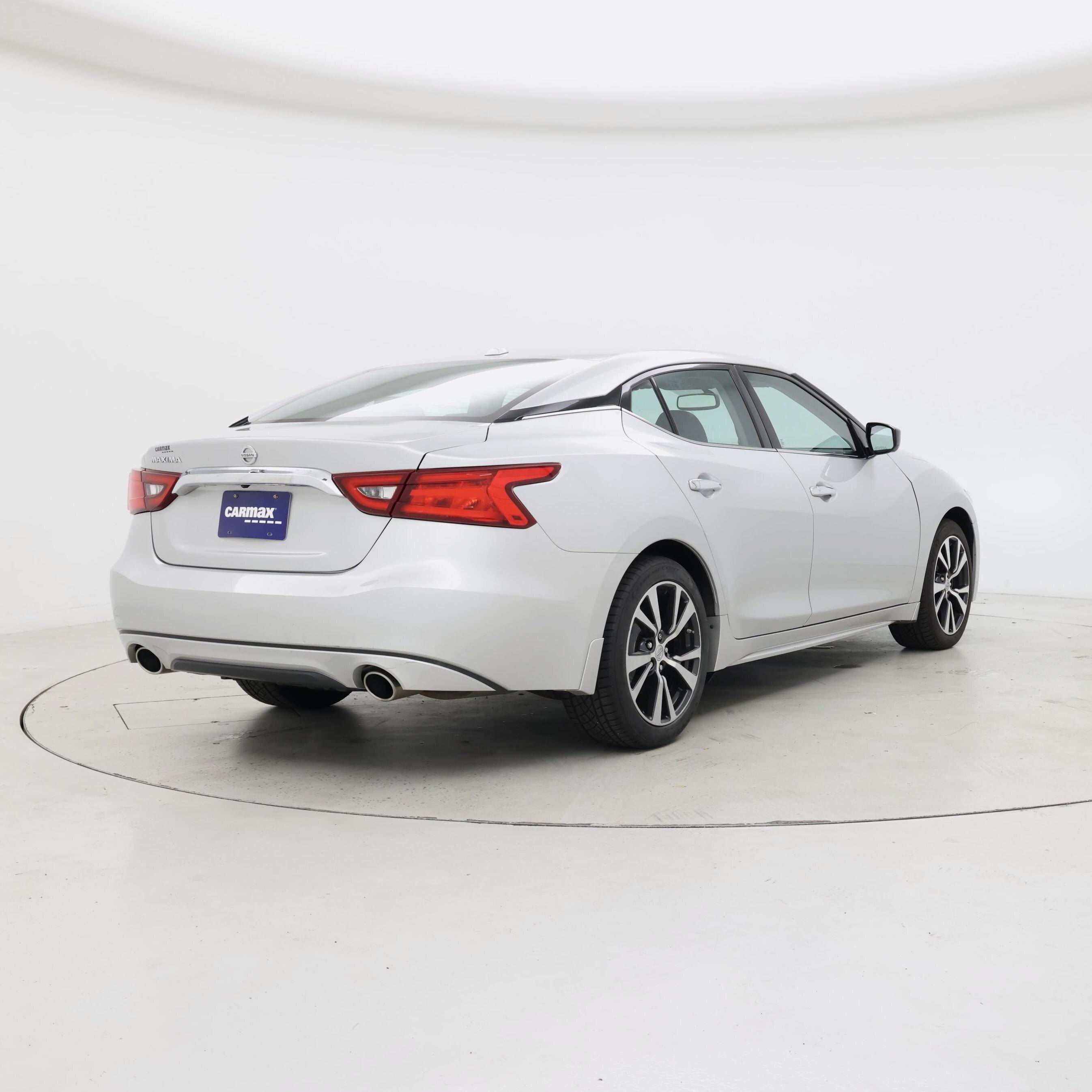 Thumbnail: 2016 Nissan Maxima - 8