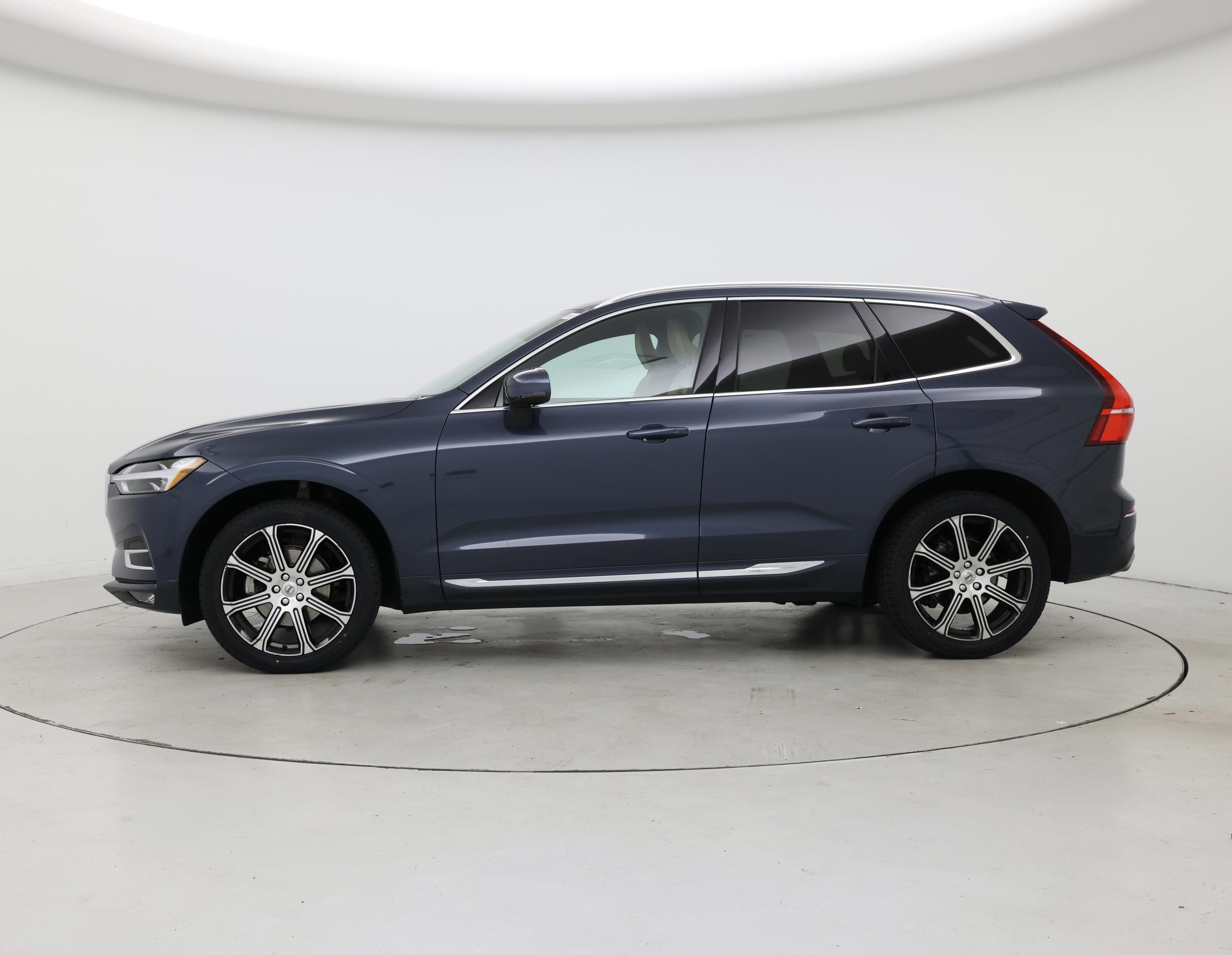 Thumbnail: 2020 Volvo XC60 - 3