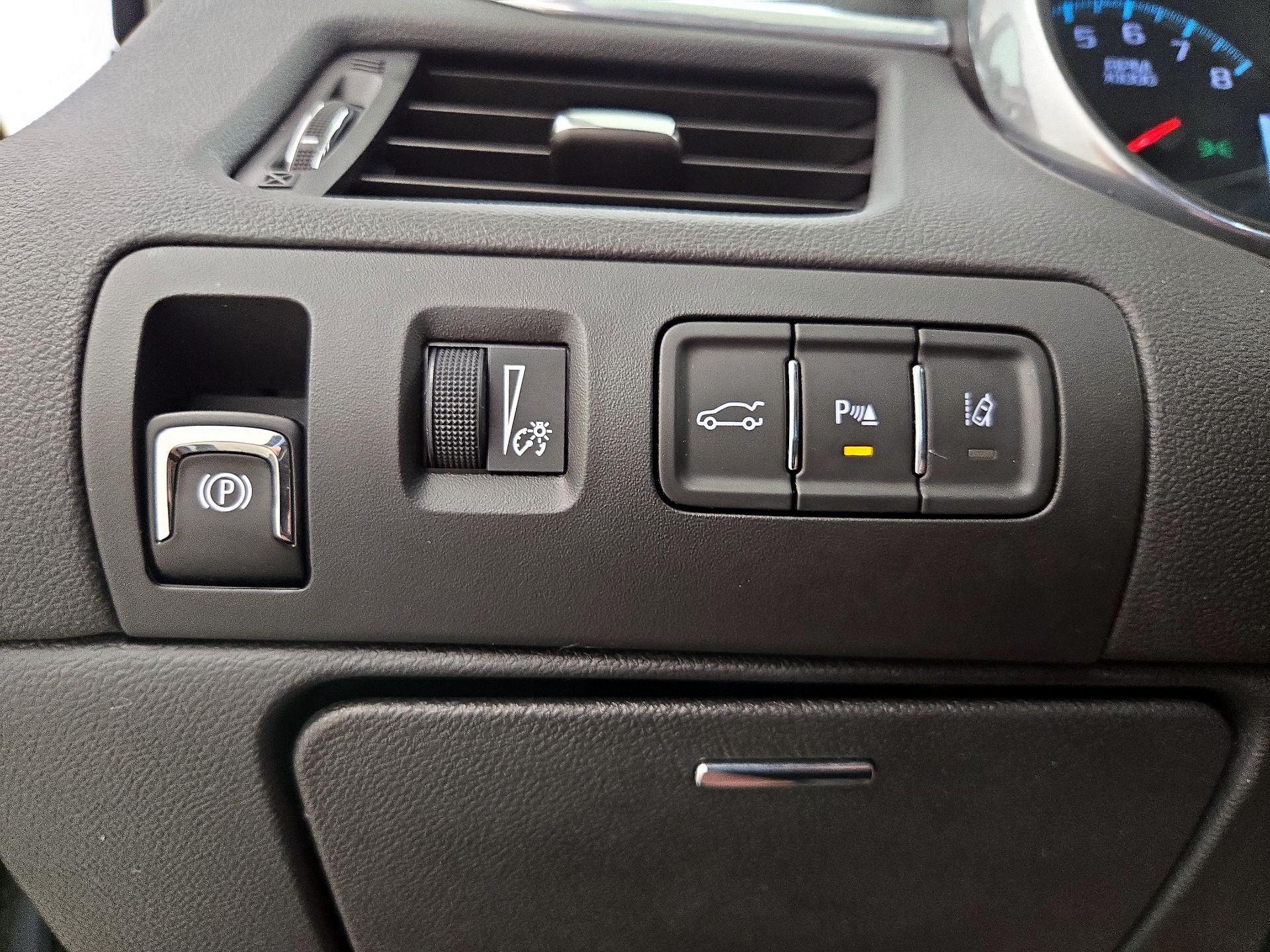 Thumbnail: 2016 Chevrolet Impala - 13