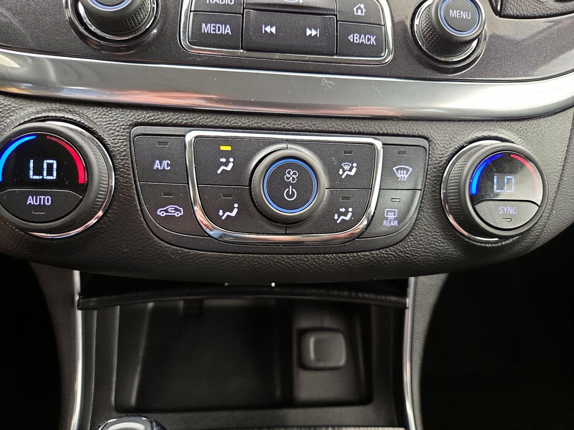 Thumbnail: 2016 Chevrolet Impala - 16