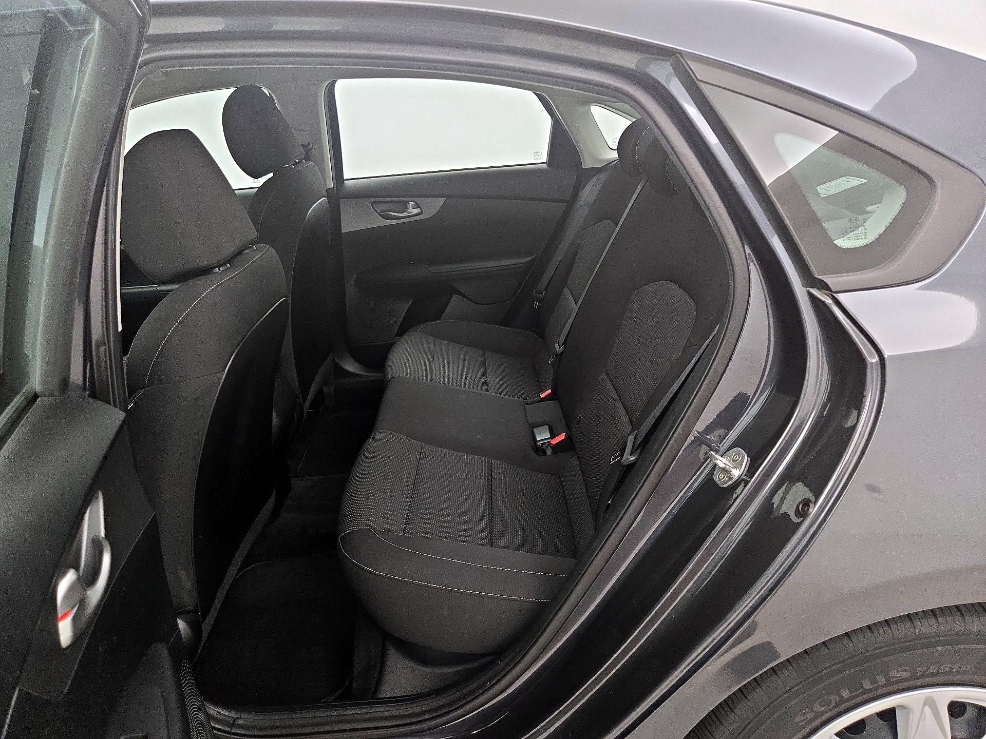 Thumbnail: 2019 Kia Forte - 19