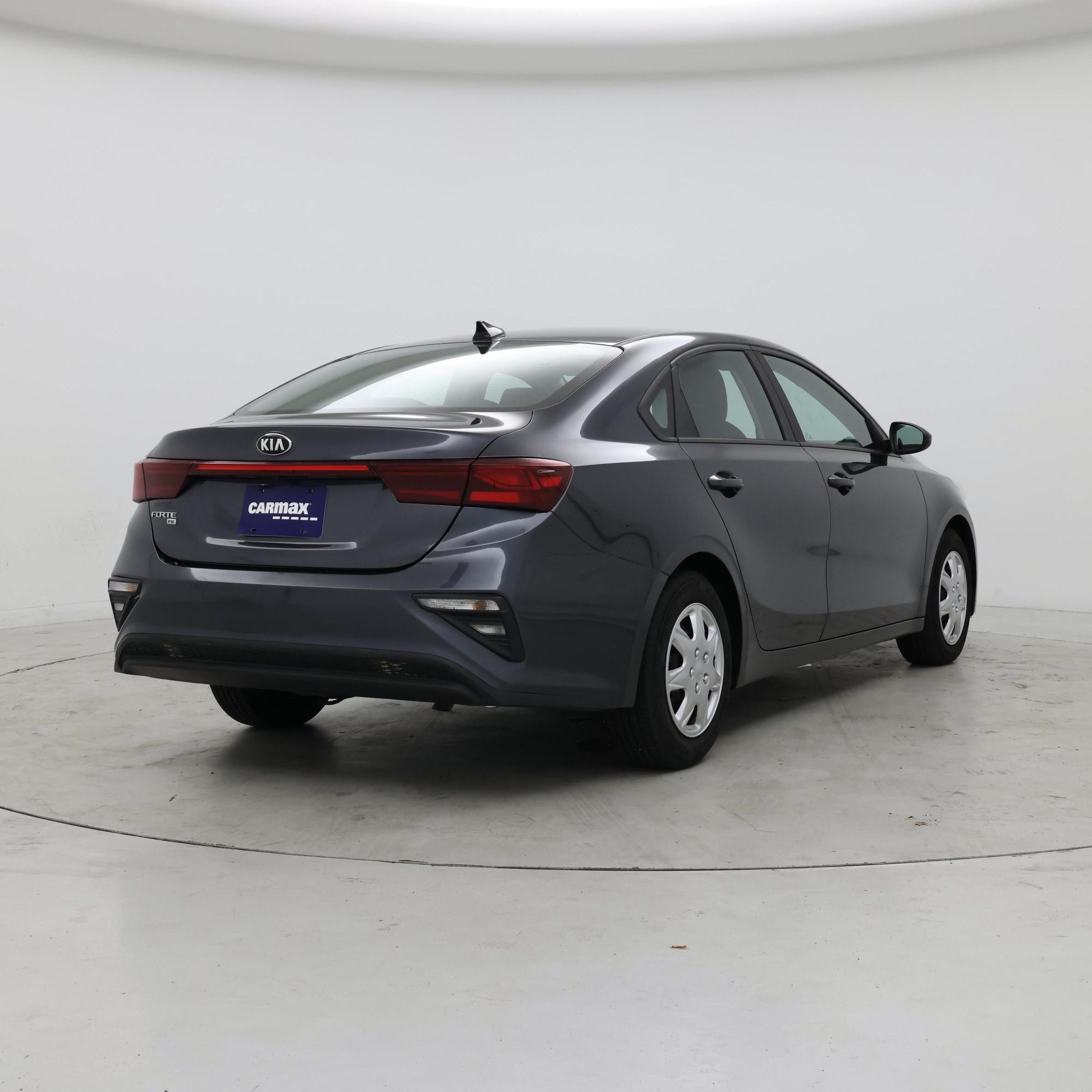 Thumbnail: 2019 Kia Forte - 8