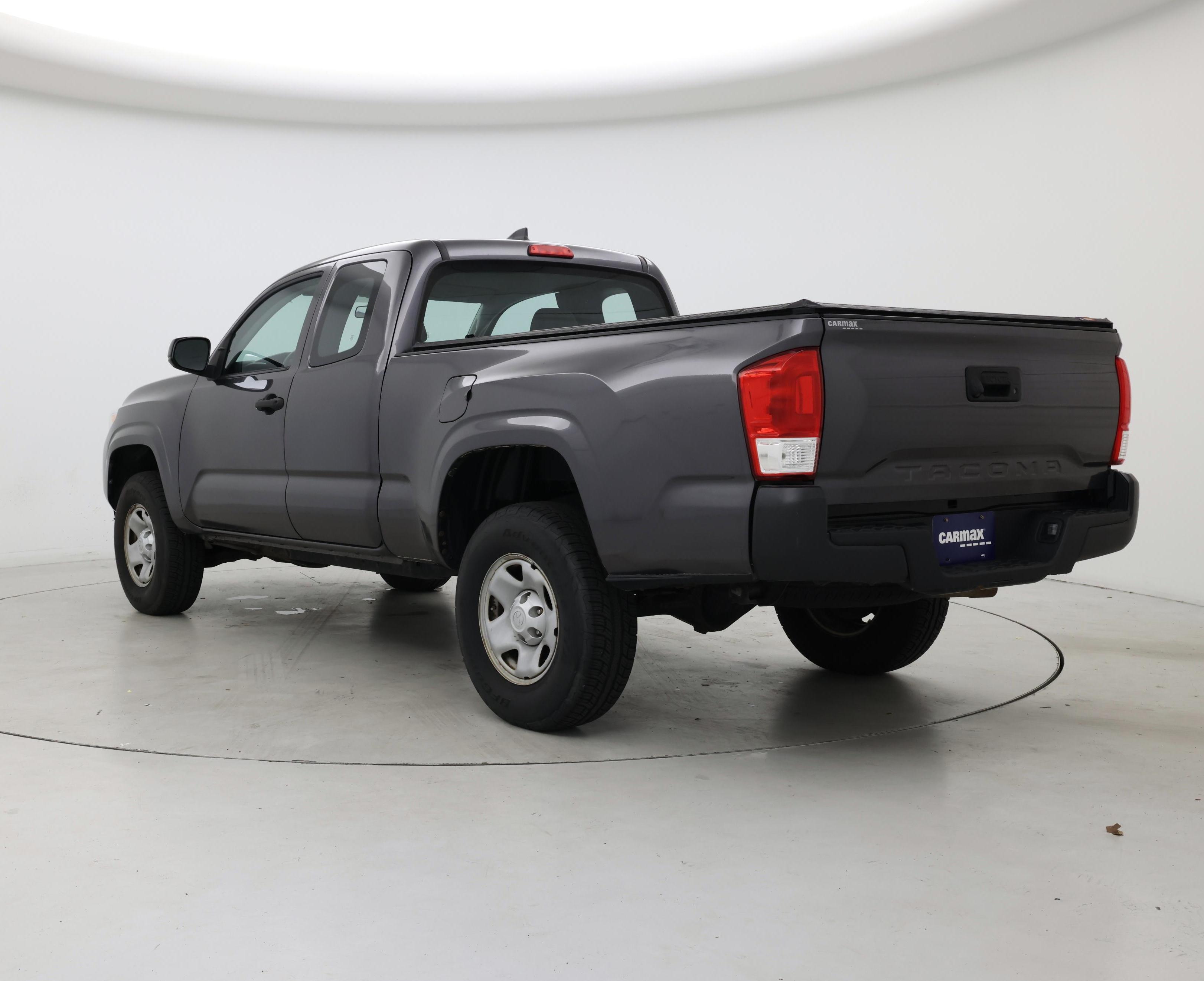 Thumbnail: 2016 Toyota Tacoma - 2