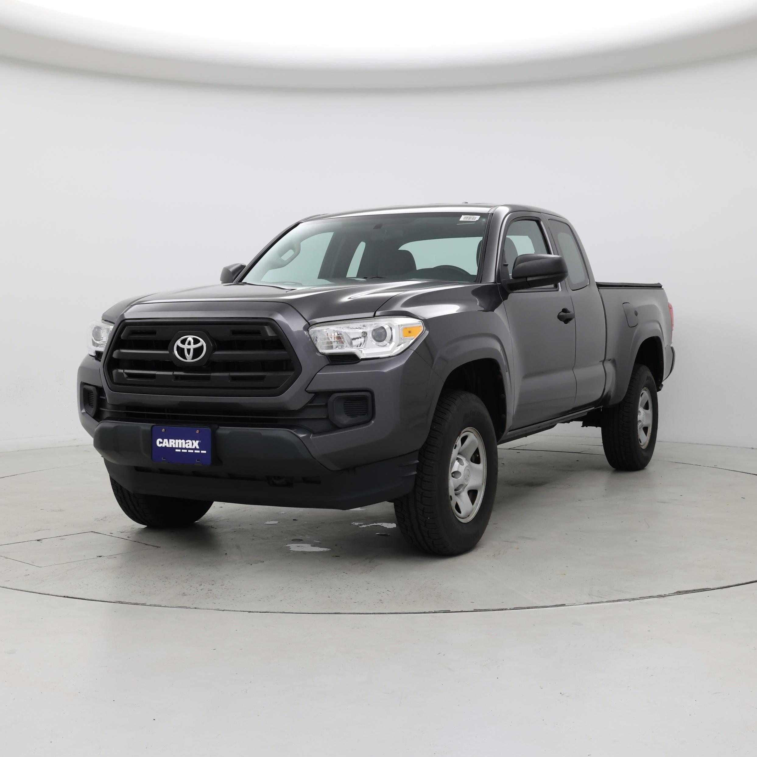 Thumbnail: 2016 Toyota Tacoma - 4