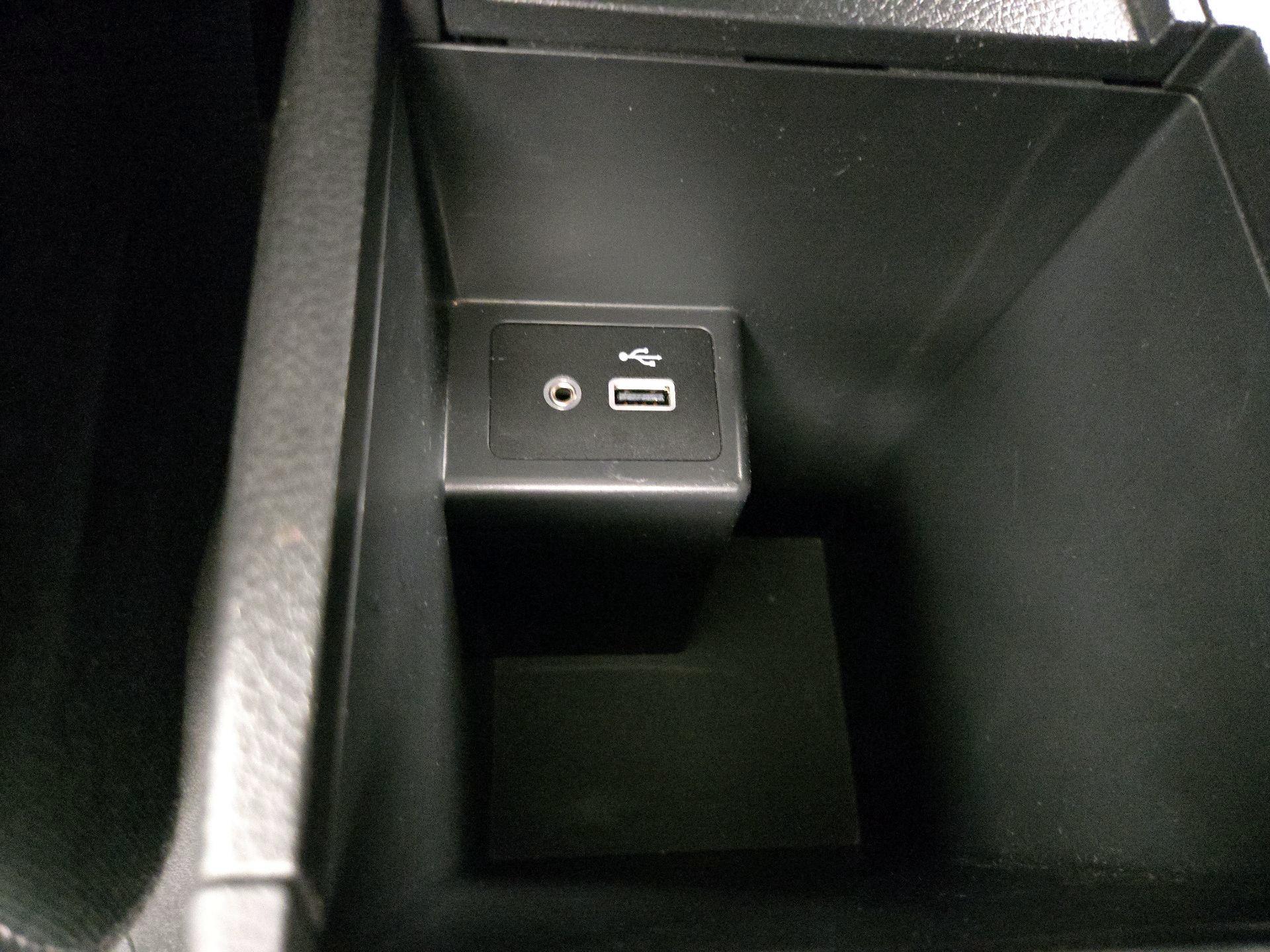 Thumbnail: 2019 Nissan Sentra - 18