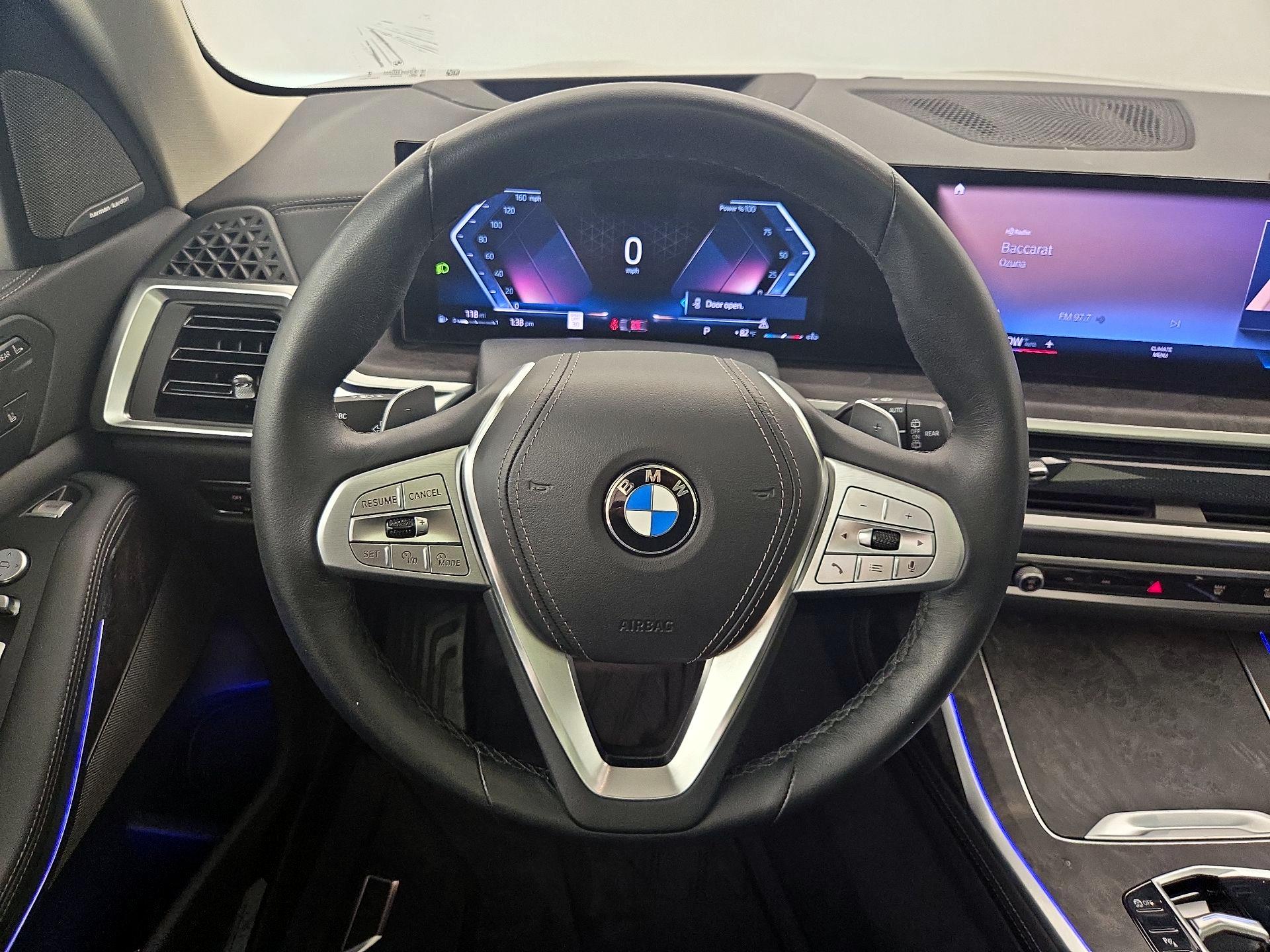 Thumbnail: 2023 BMW X7 - 10