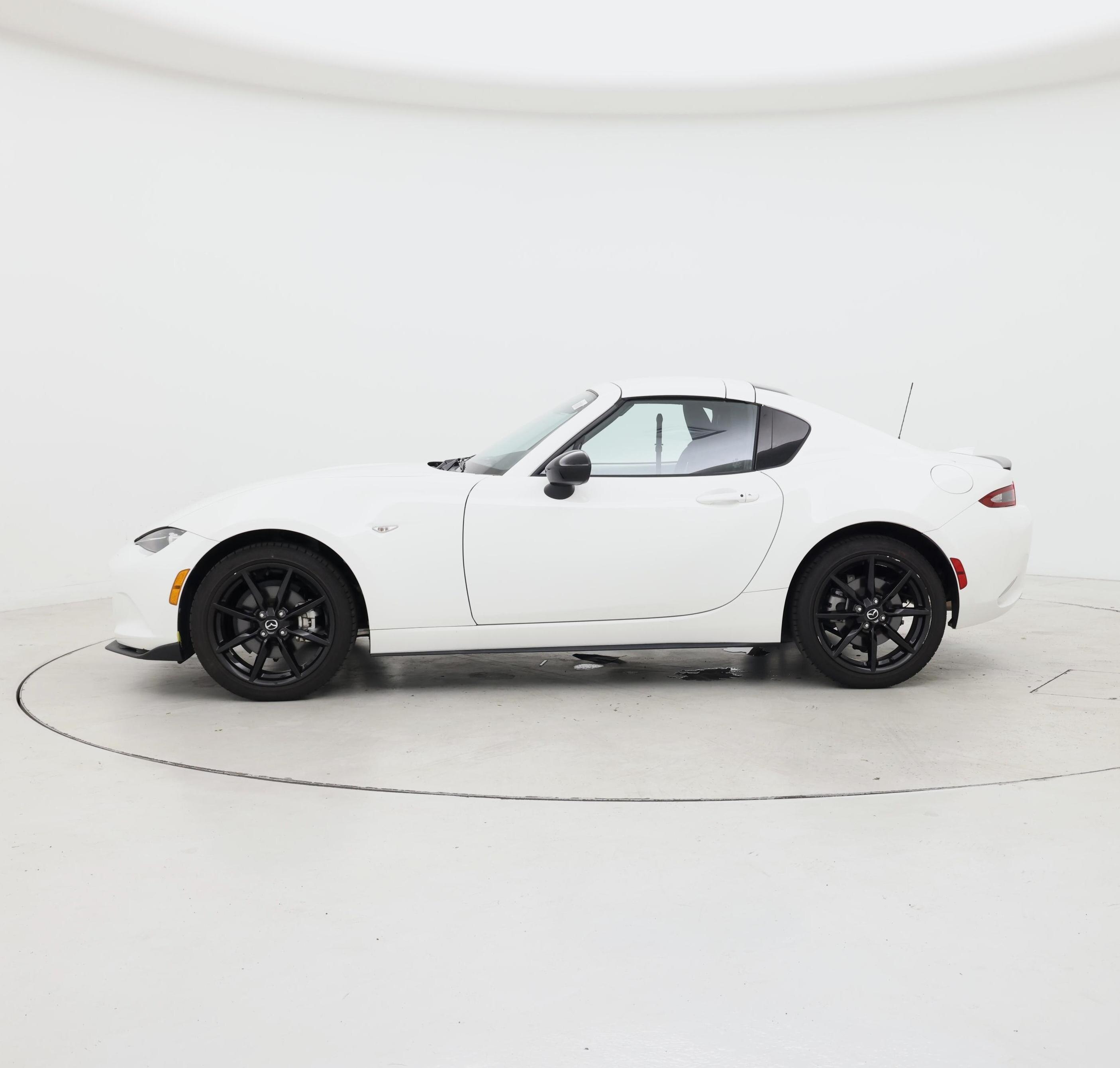 Thumbnail: 2021 Mazda MX-5 Miata - 3