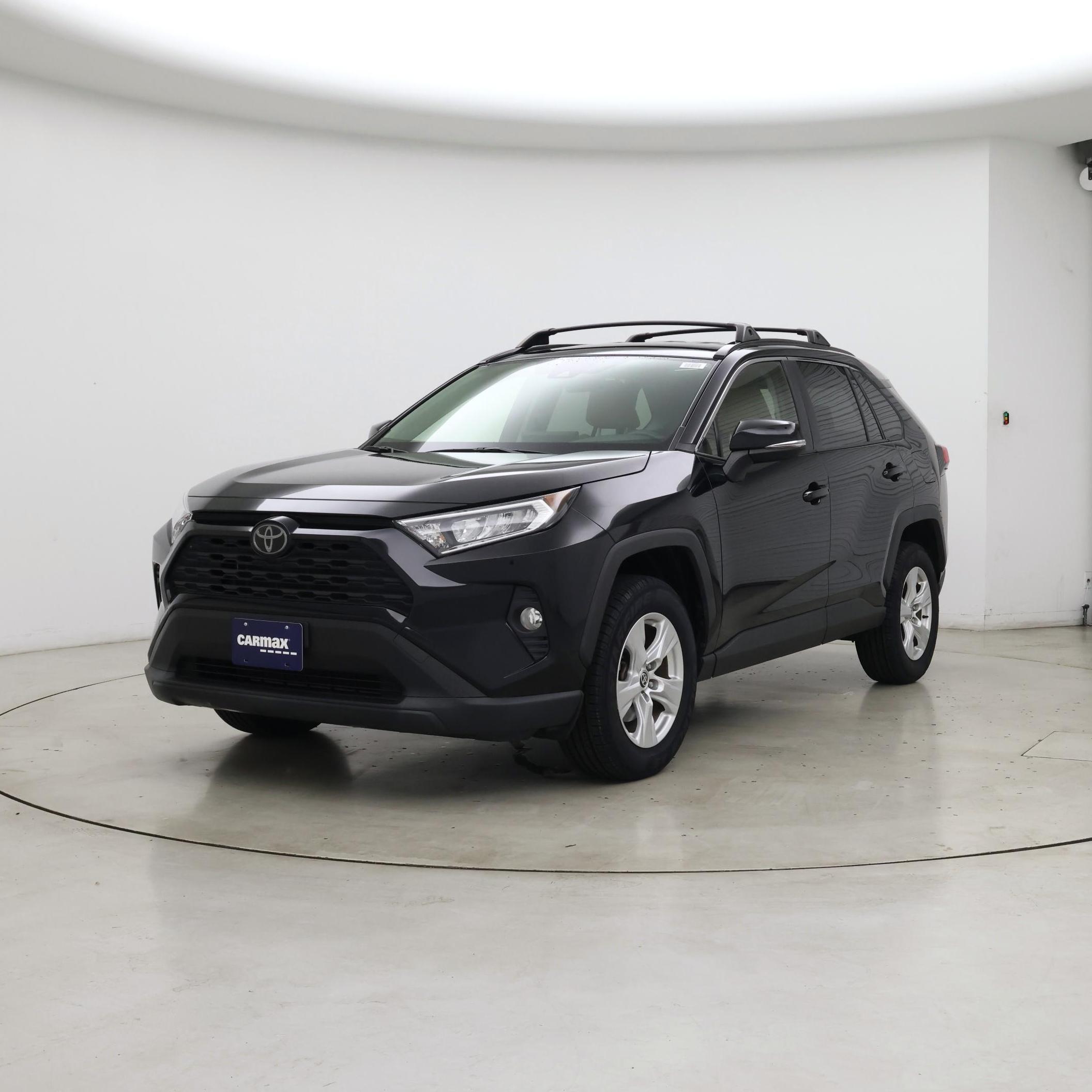 Thumbnail: 2021 Toyota RAV4 - 4