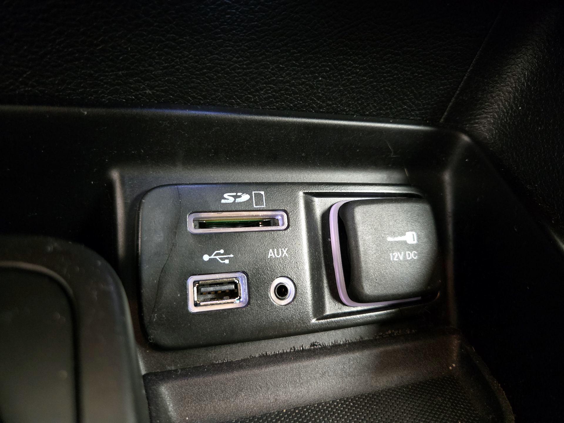 Thumbnail: 2016 Jeep Cherokee - 18