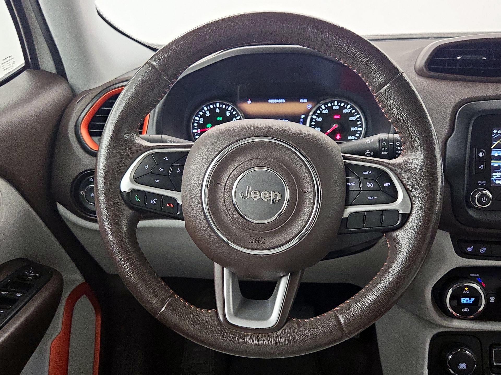 Thumbnail: 2016 Jeep Renegade - 10