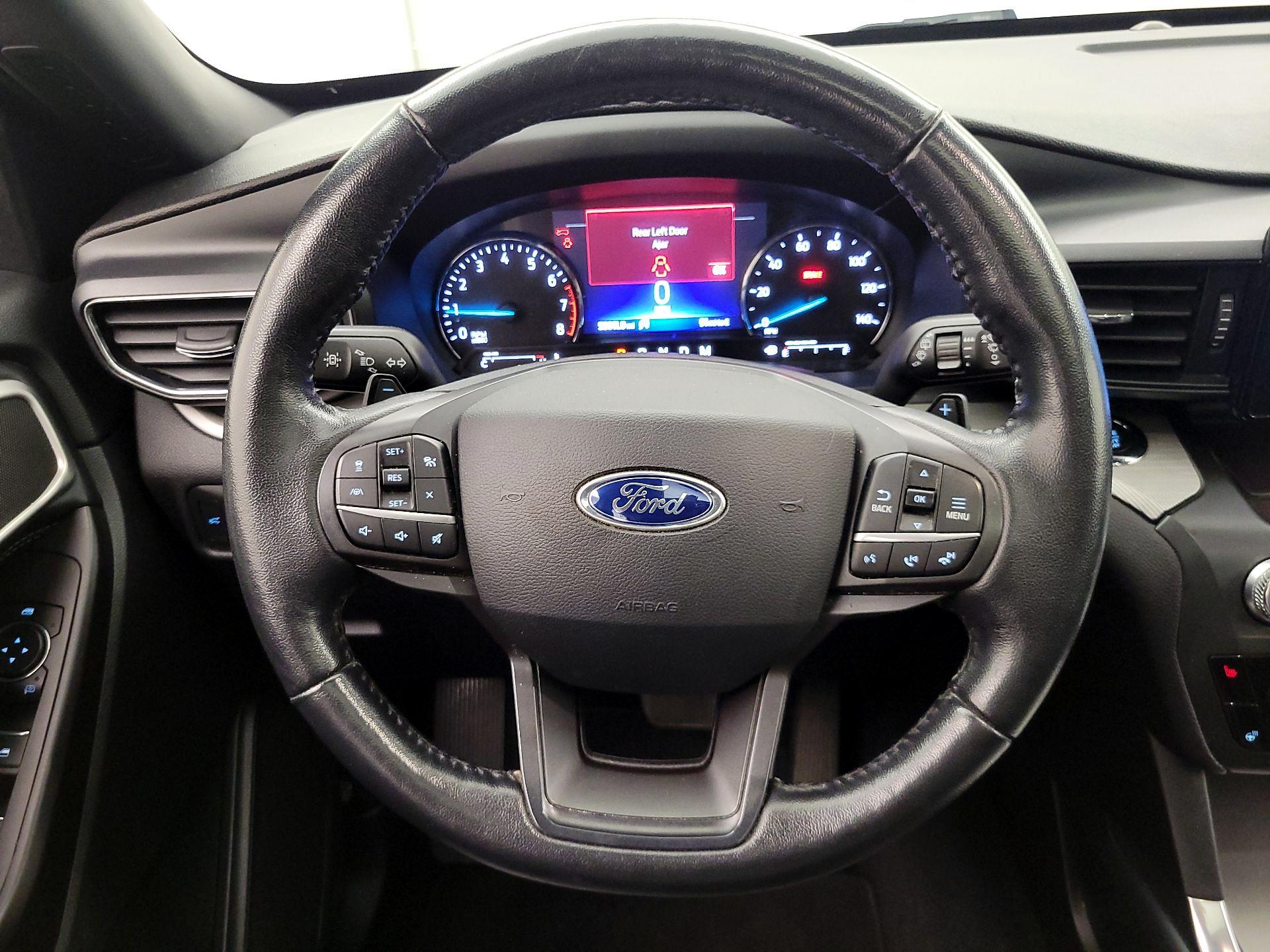 Thumbnail: 2020 Ford Explorer - 10