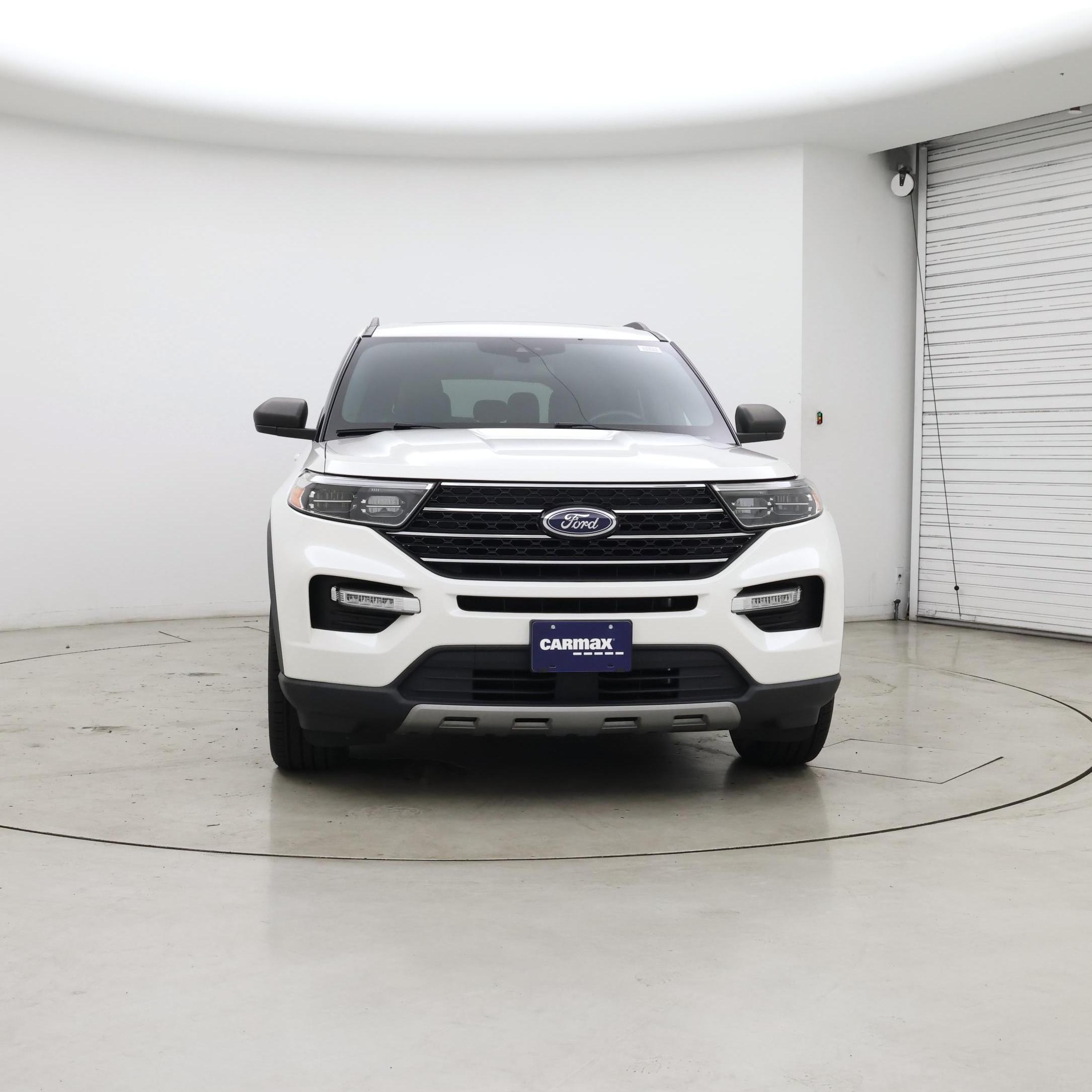 Thumbnail: 2020 Ford Explorer - 5