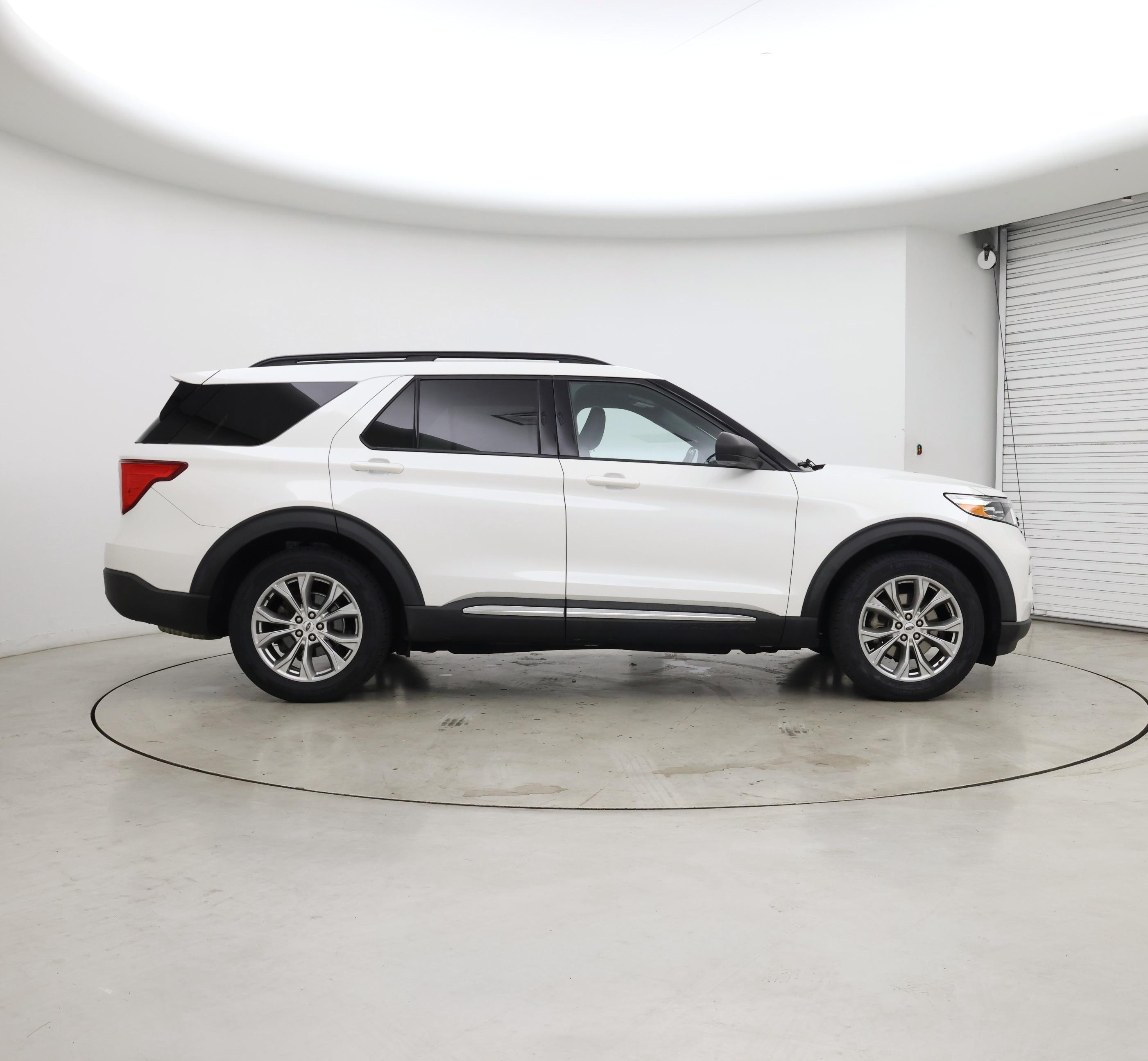 Thumbnail: 2020 Ford Explorer - 7