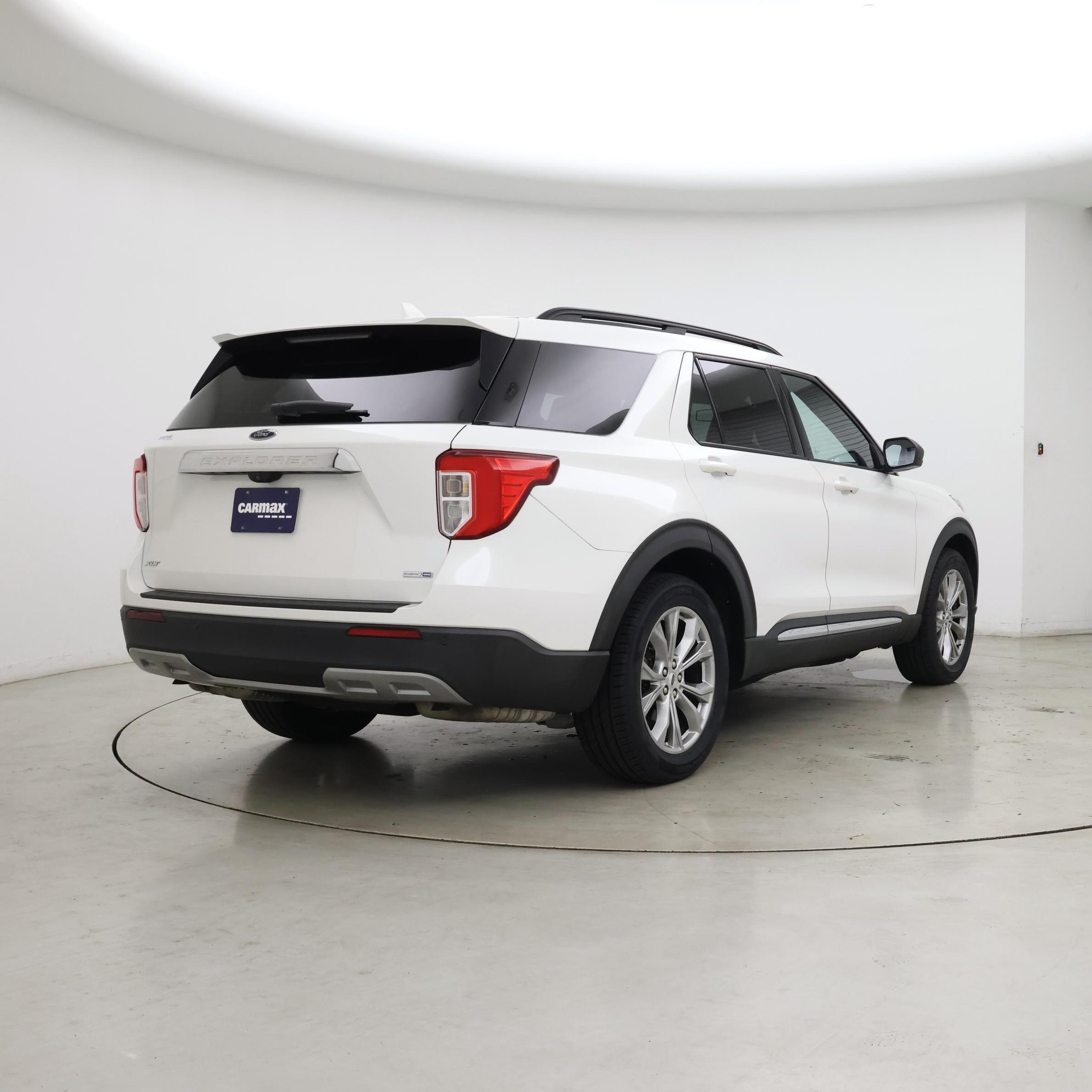 Thumbnail: 2020 Ford Explorer - 8
