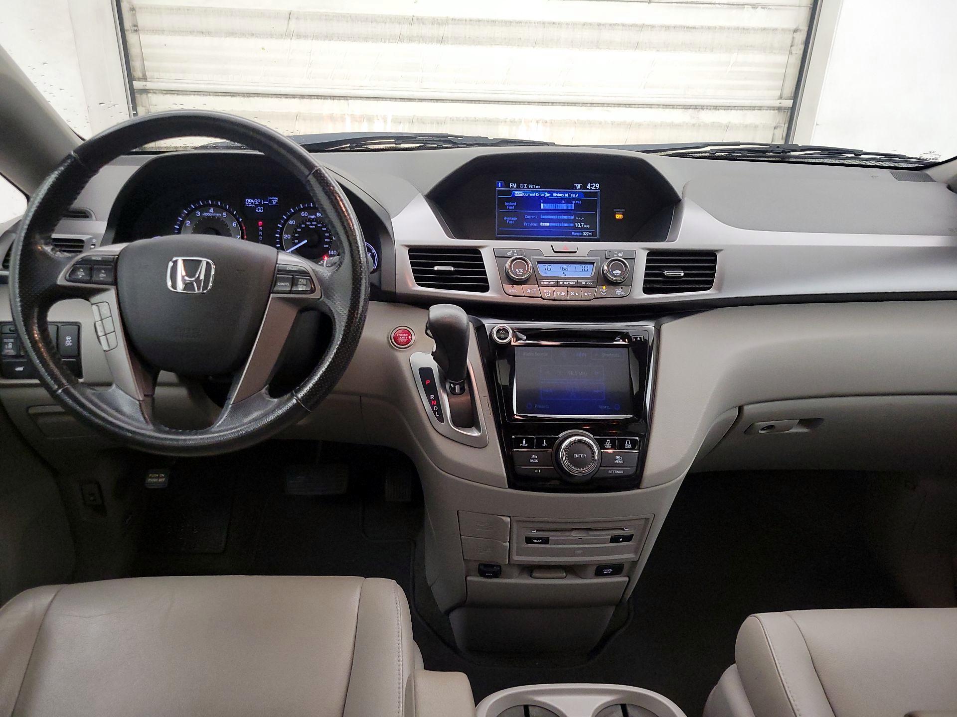 Thumbnail: 2015 Honda Odyssey - 9