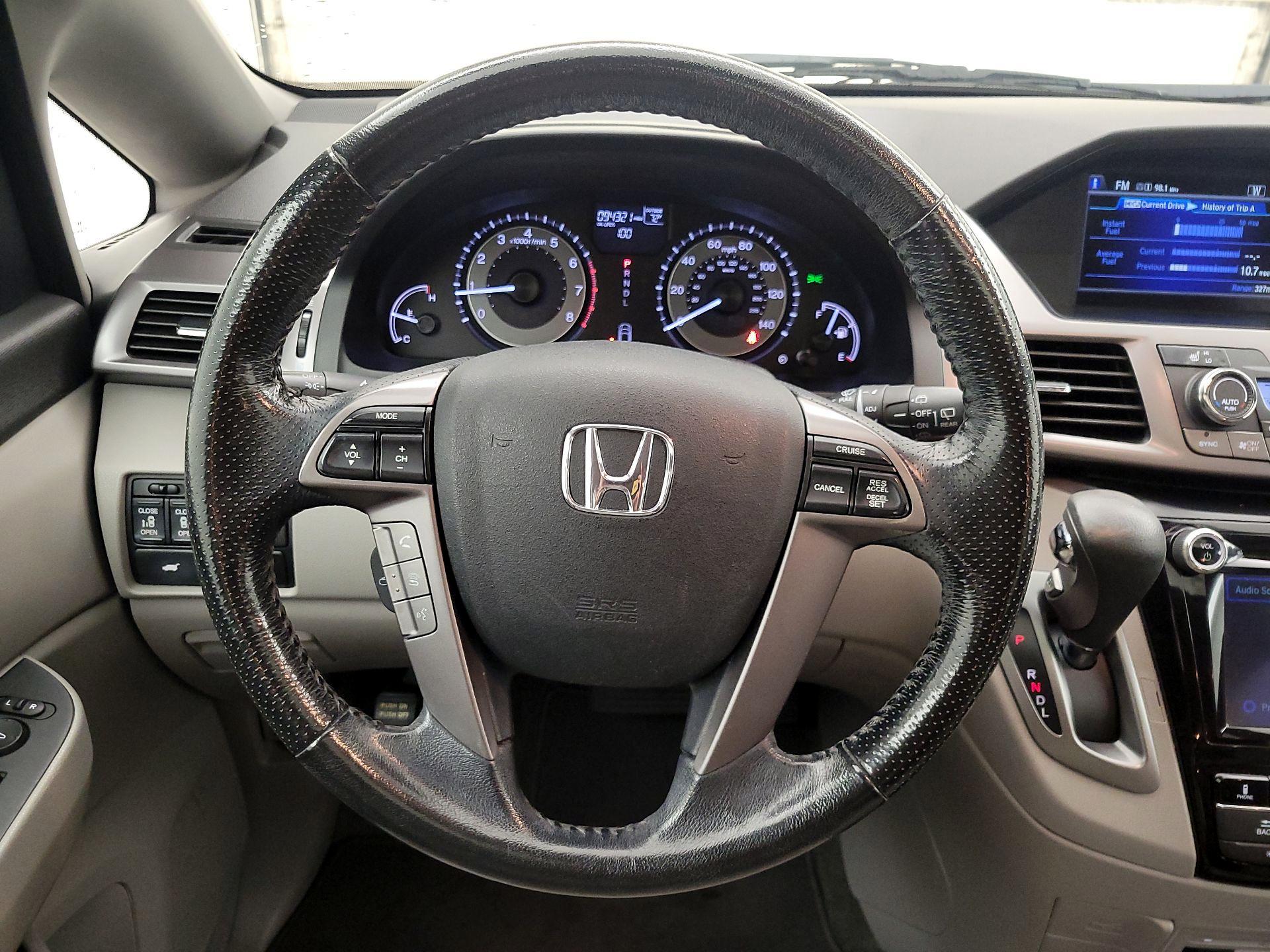 Thumbnail: 2015 Honda Odyssey - 10
