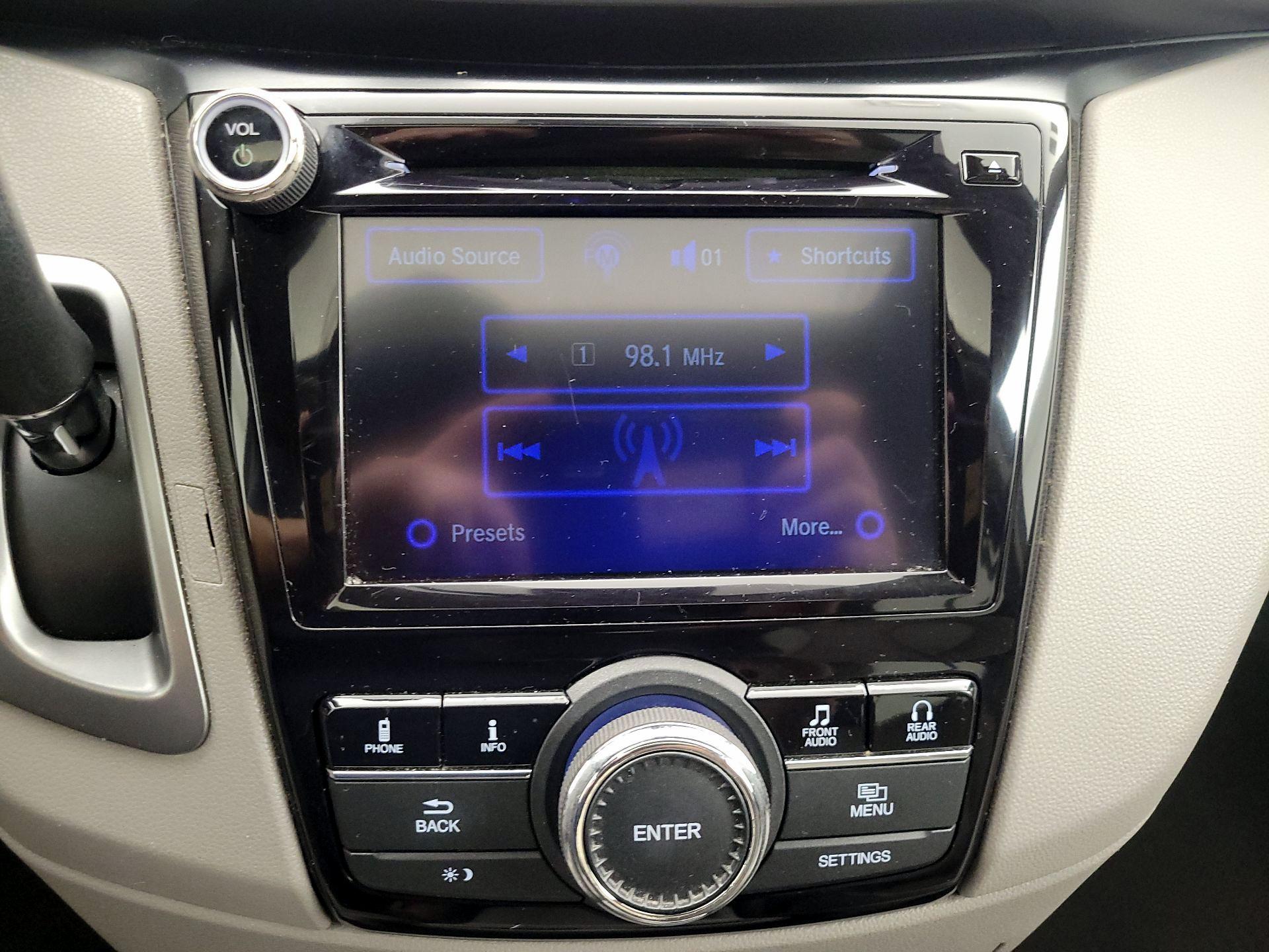 Thumbnail: 2015 Honda Odyssey - 15
