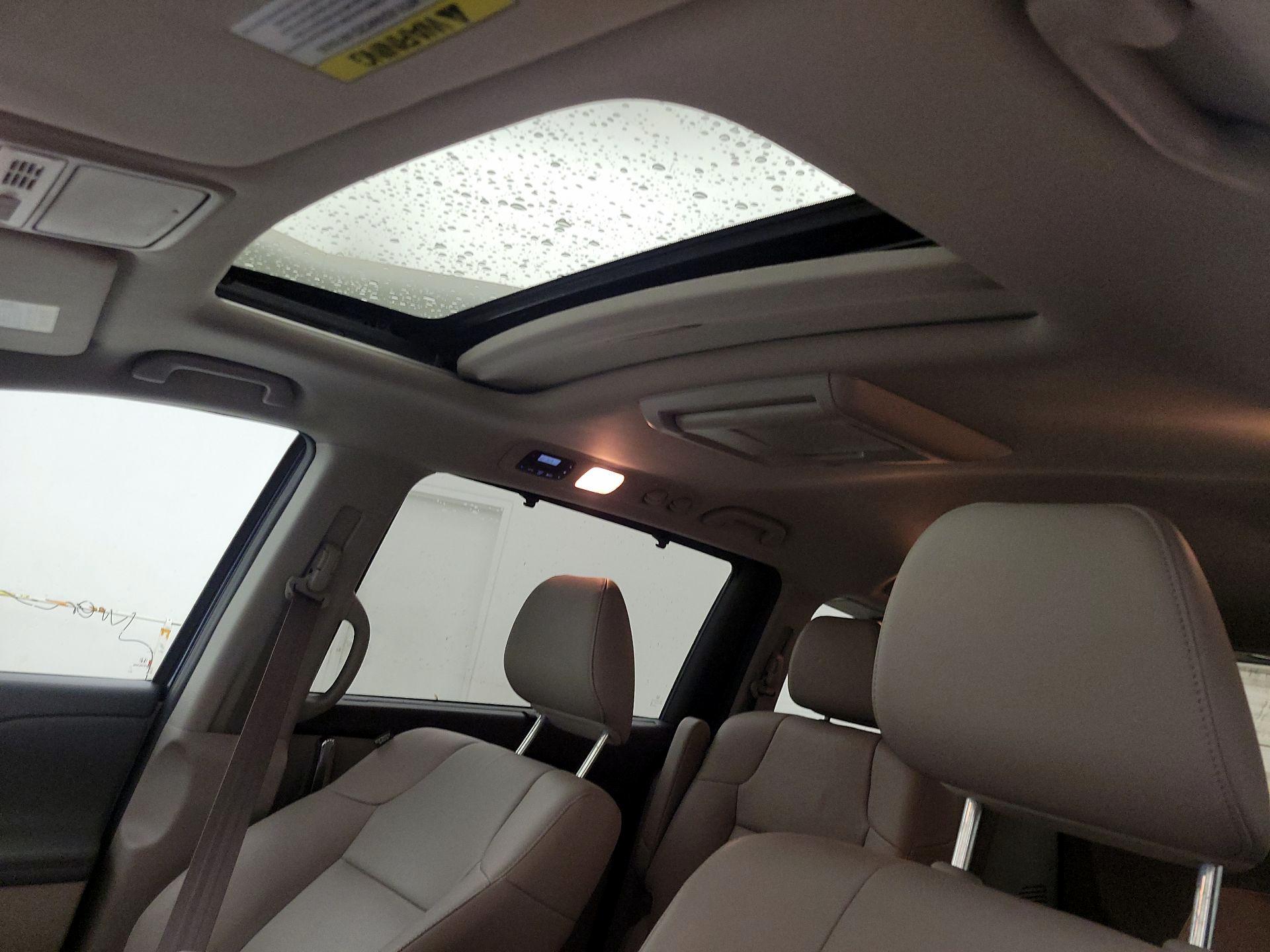 Thumbnail: 2015 Honda Odyssey - 19