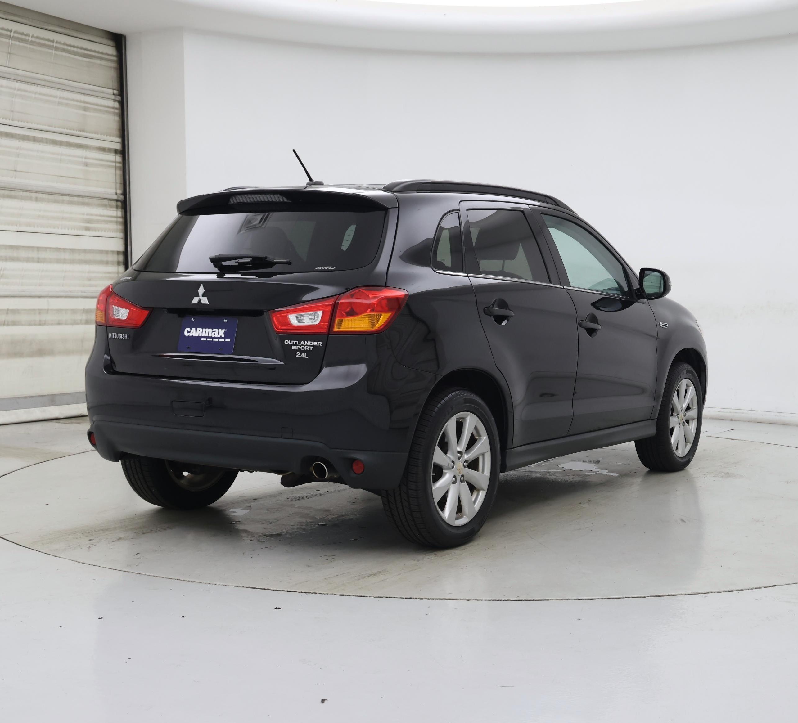Thumbnail: 2015 Mitsubishi Outlander Sport - 8