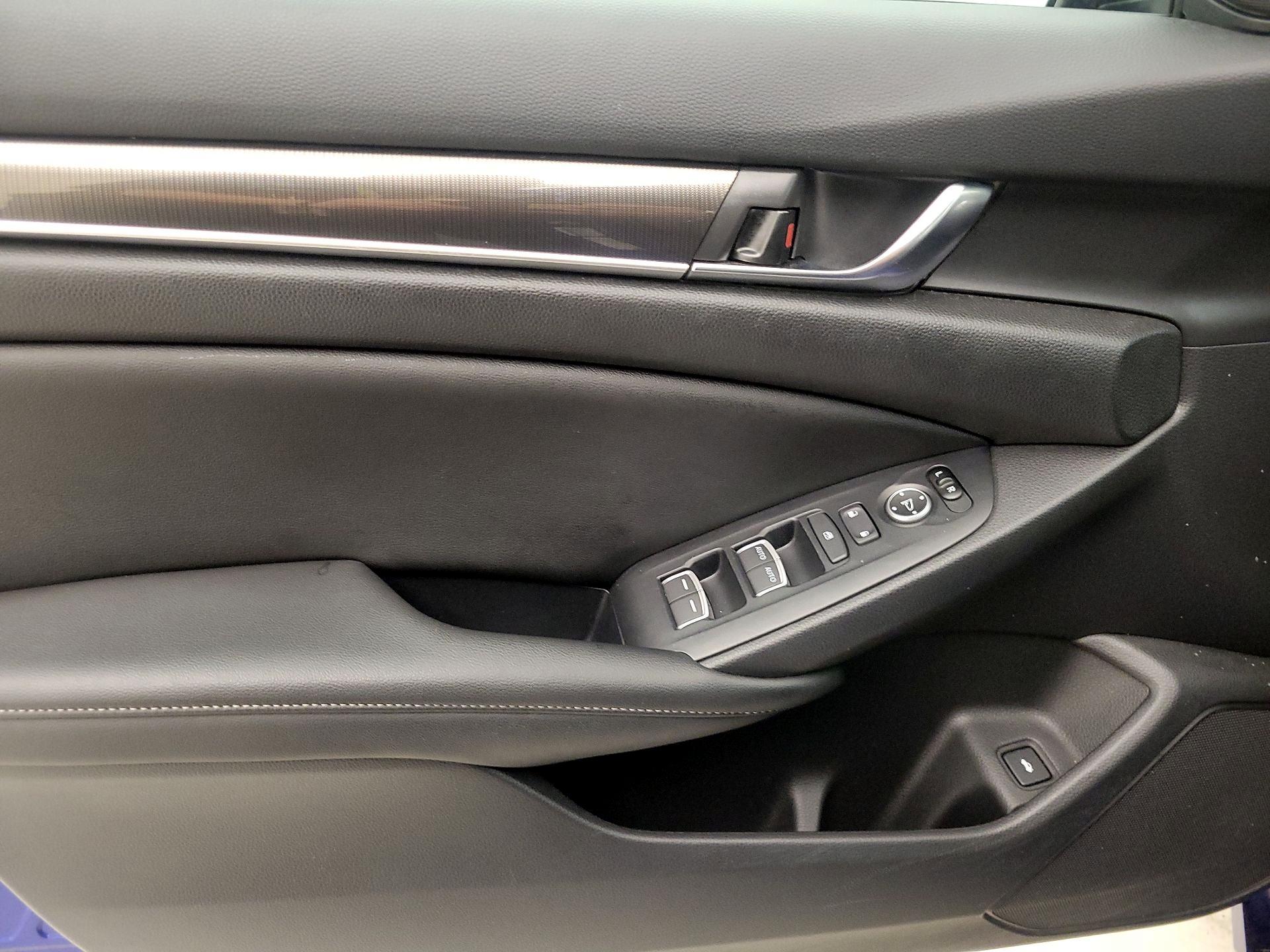 Thumbnail: 2019 Honda Accord - 10