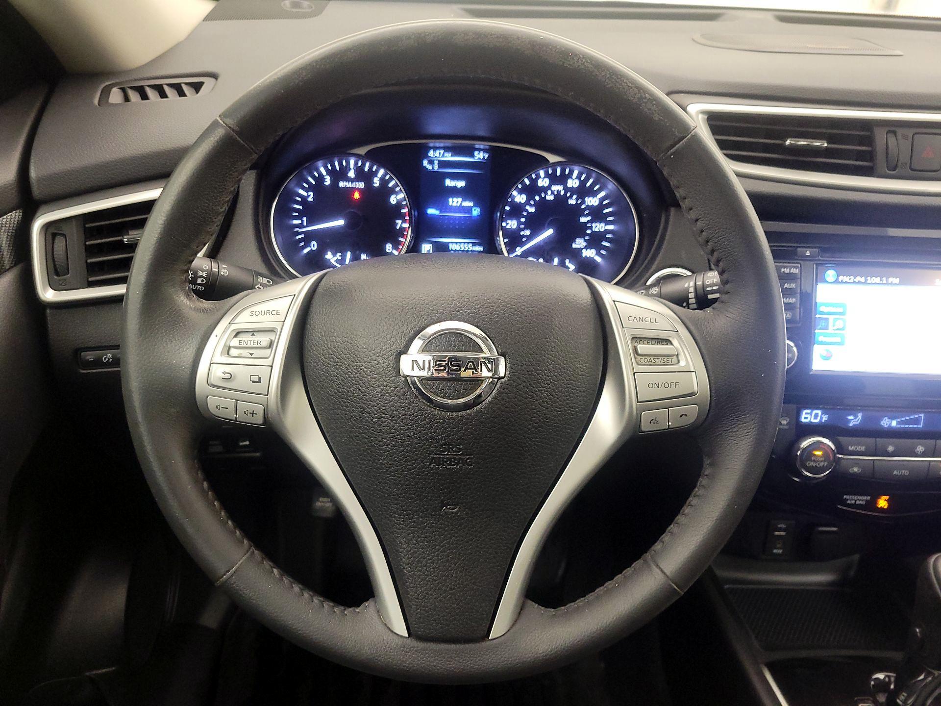 Thumbnail: 2016 Nissan Rogue - 10