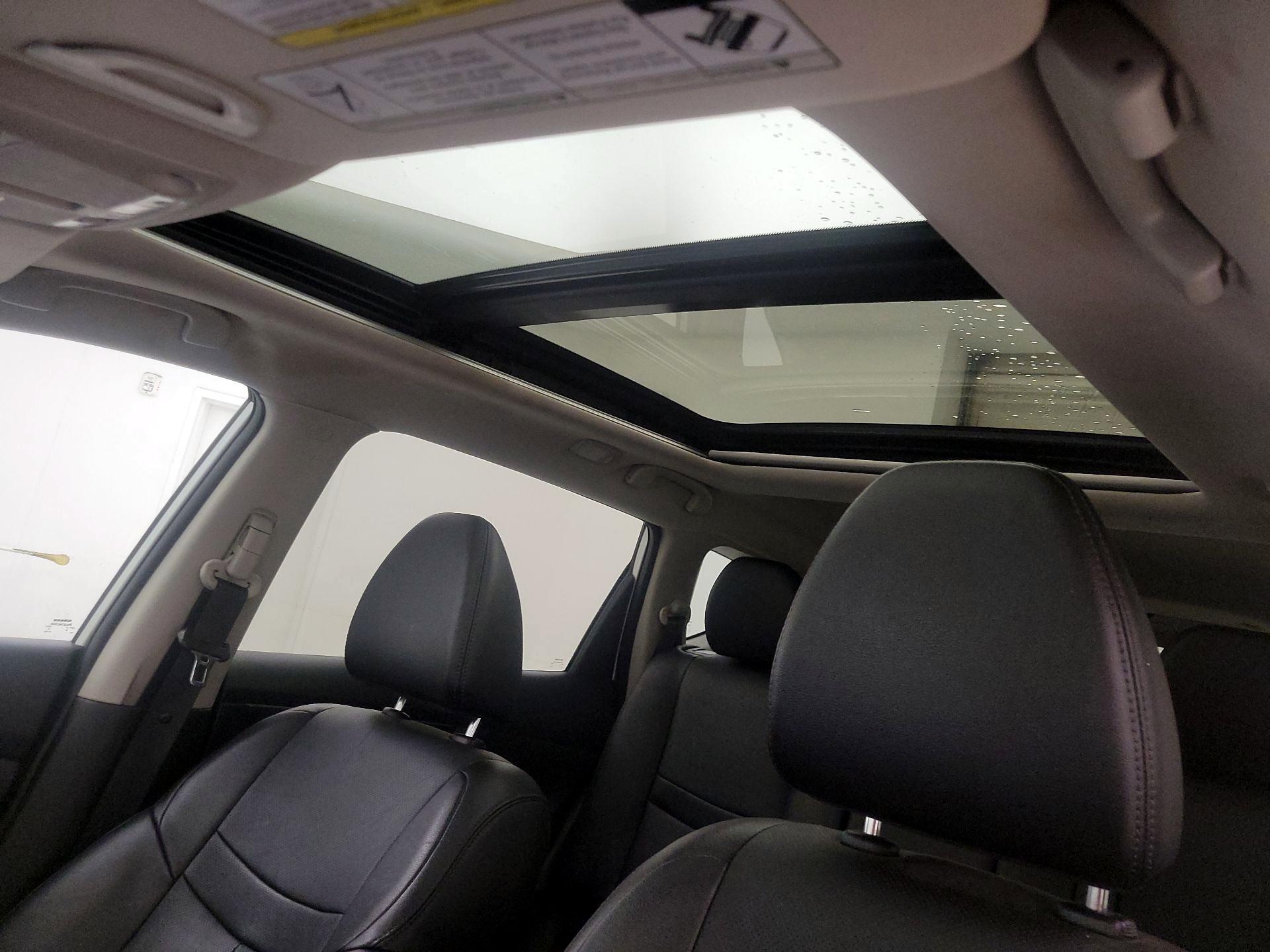 Thumbnail: 2016 Nissan Rogue - 20