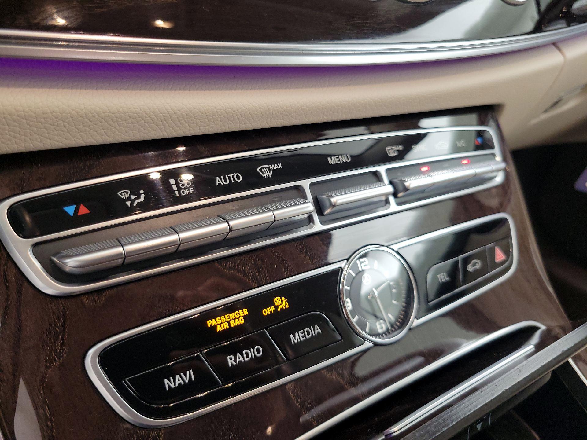 Thumbnail: 2020 Mercedes-Benz E-Class - 17