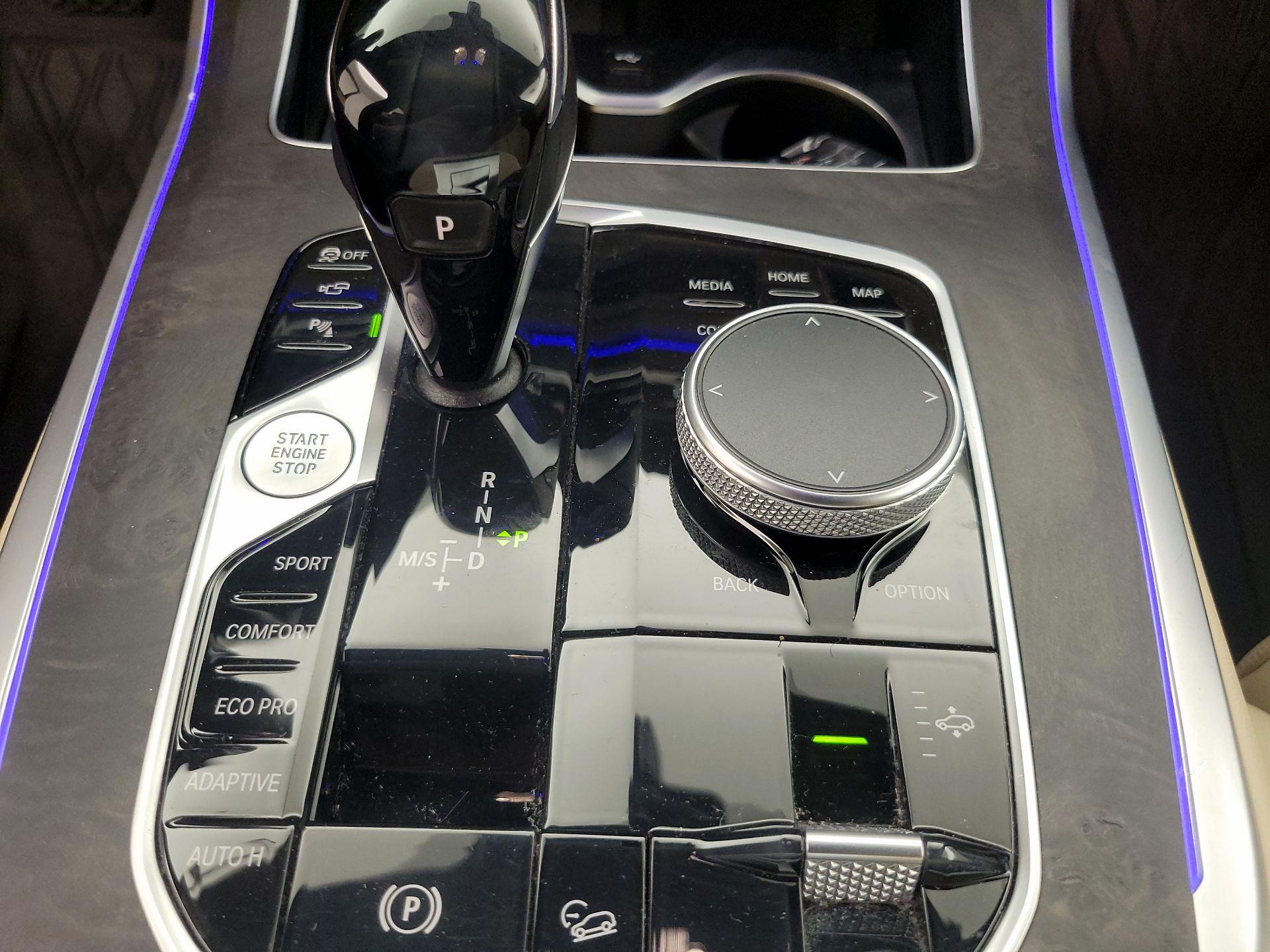 Thumbnail: 2021 BMW X7 - 18