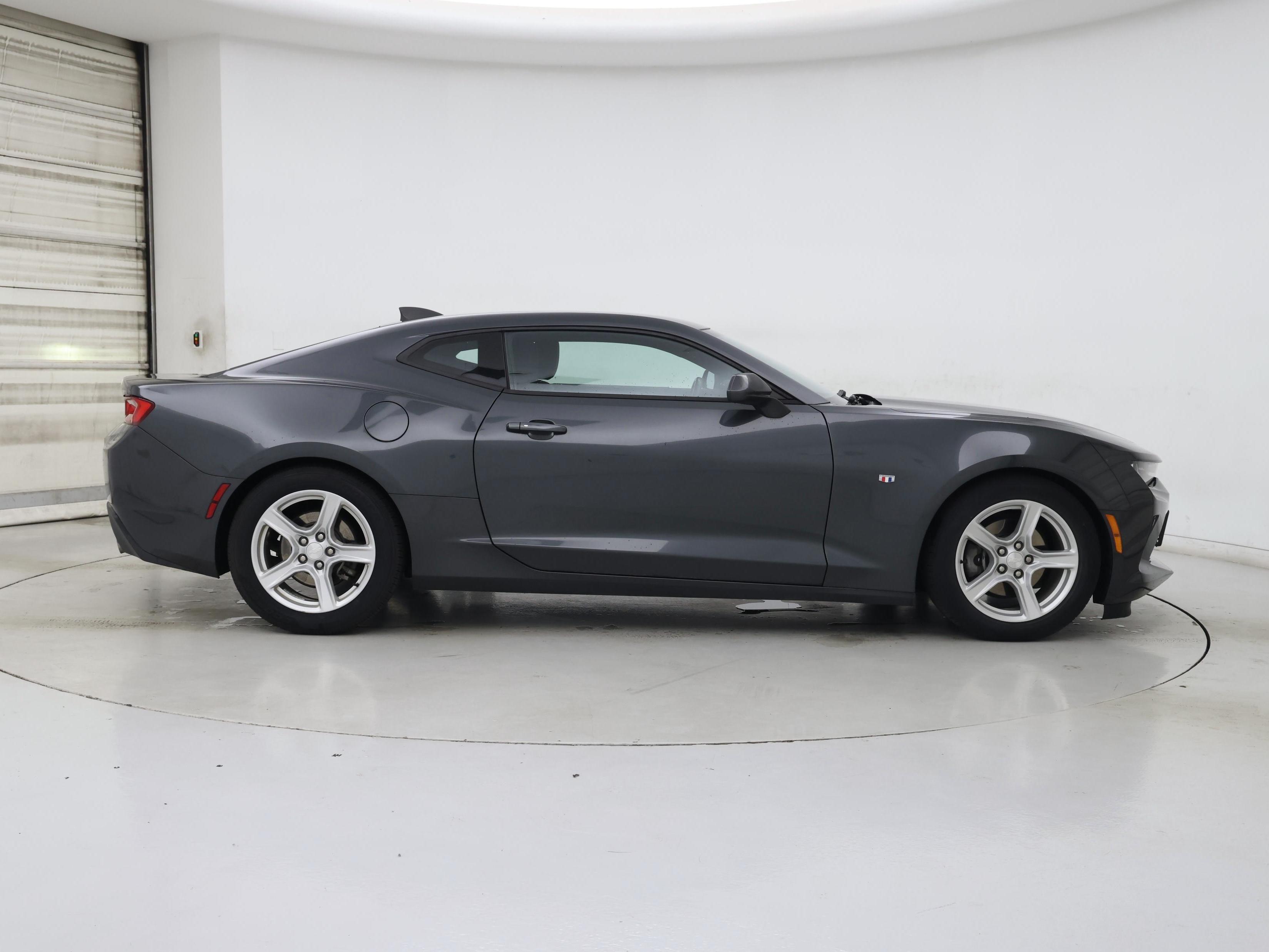 Thumbnail: 2017 Chevrolet Camaro - 7